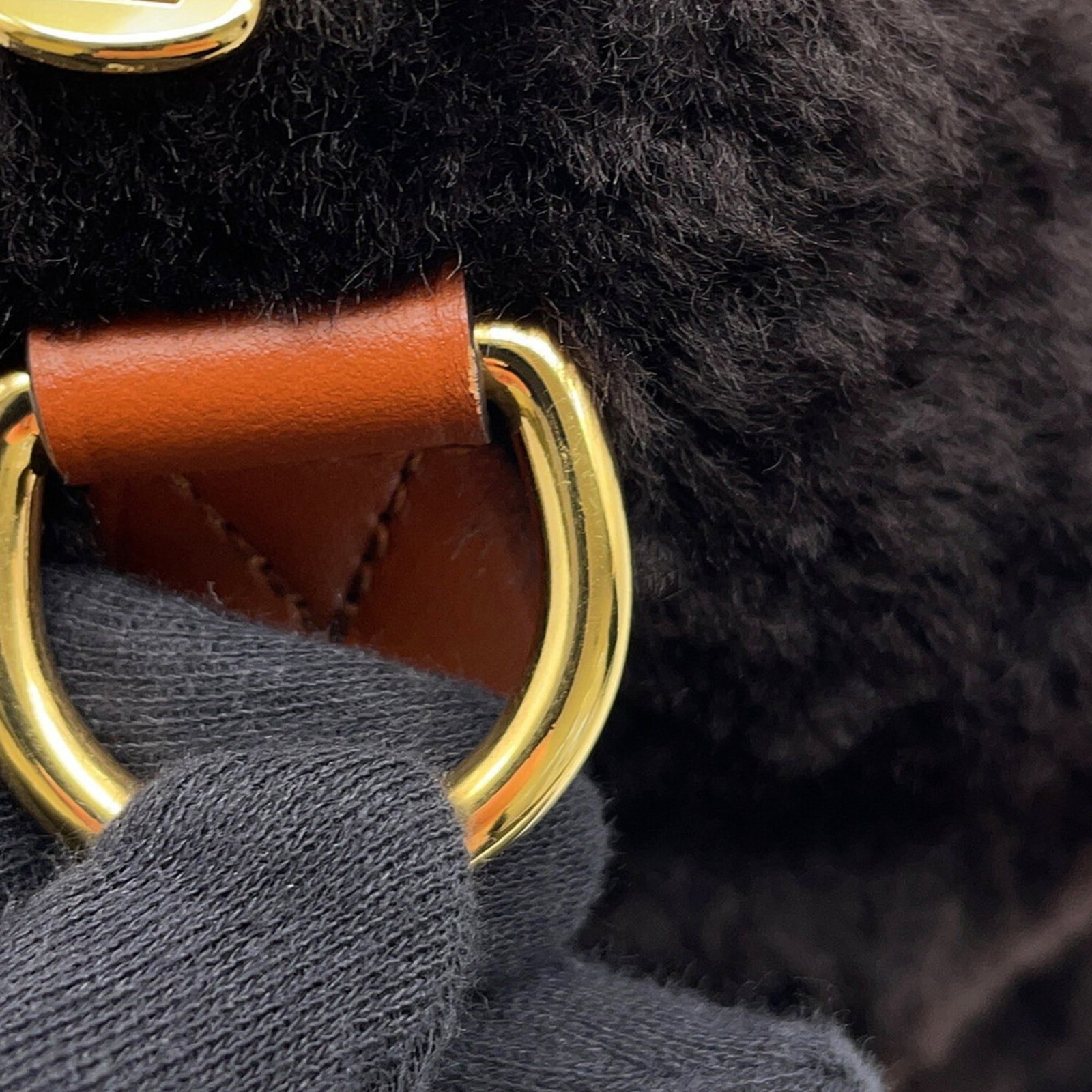 Louis Vuitton Handbag - 11