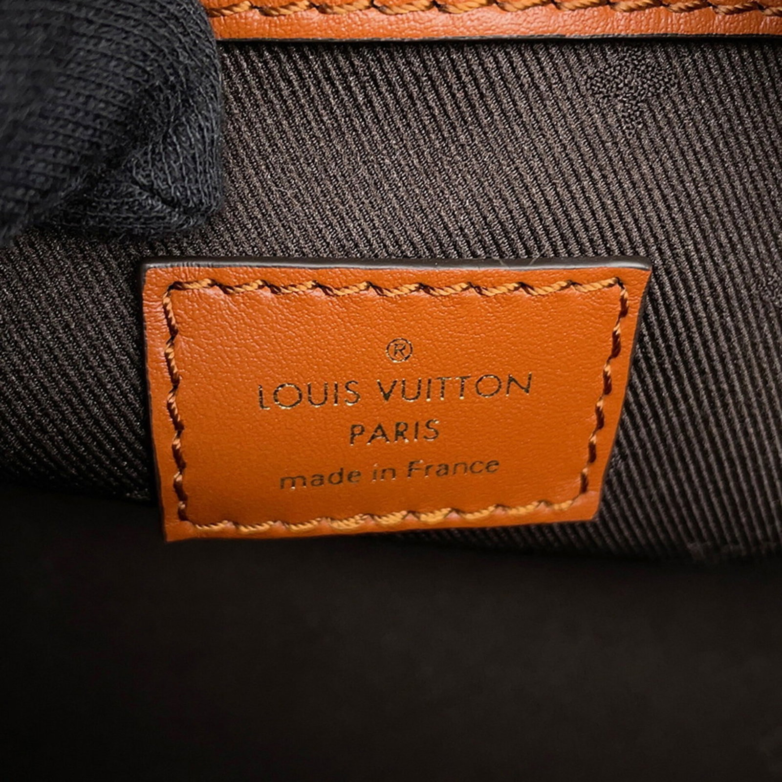 Louis Vuitton Handbag - 14