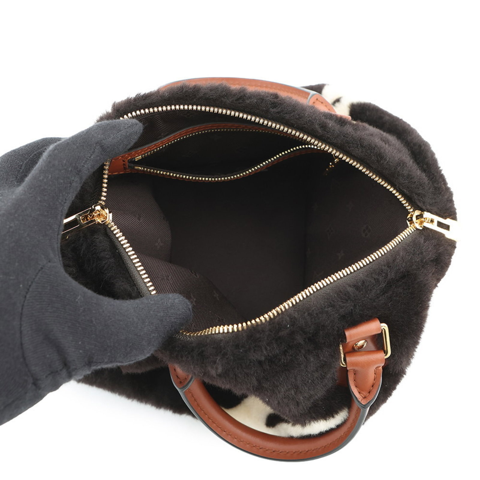 Louis Vuitton Handbag - 6