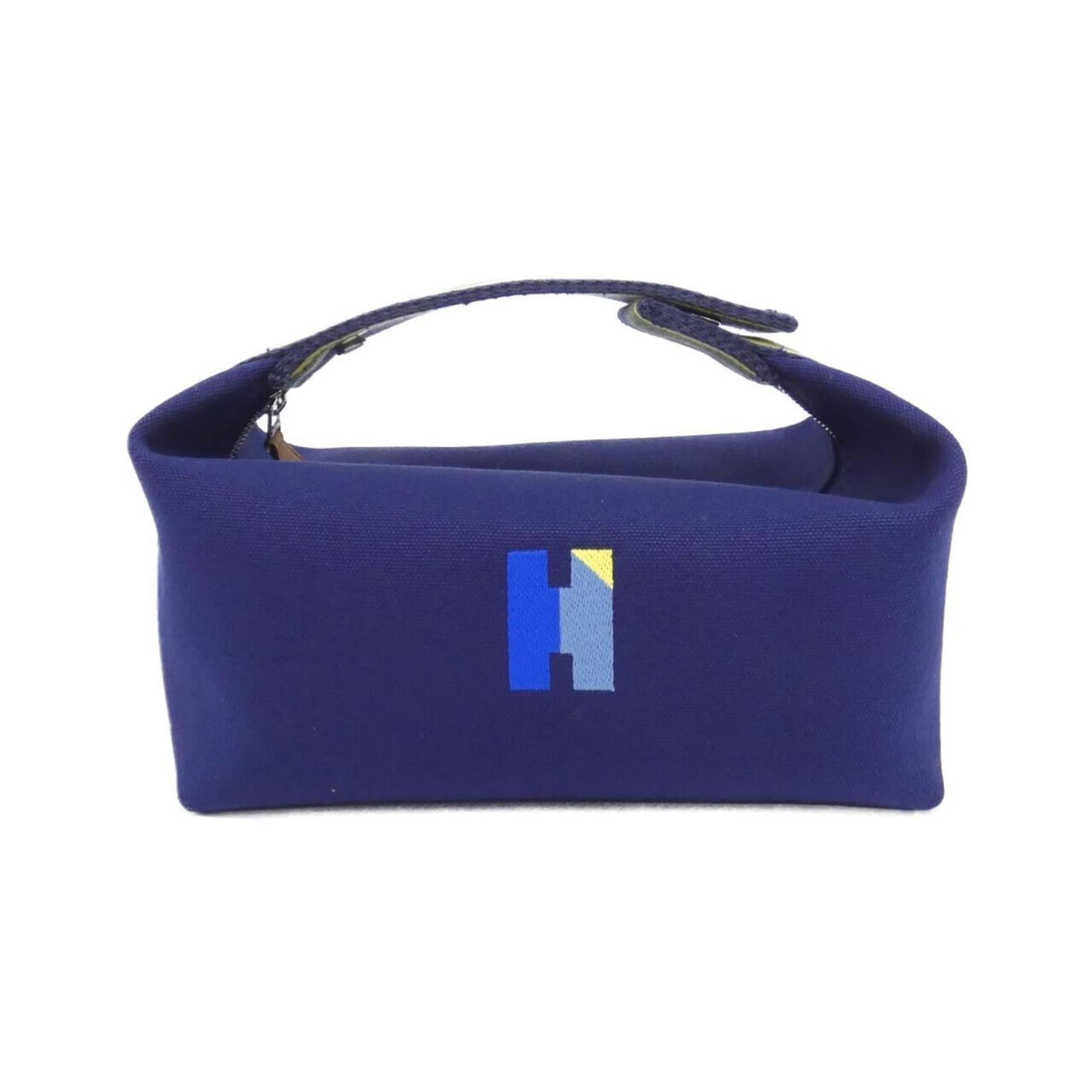 Hermes Handbag Pouch Canvas: Hermes Handbag Pouch Canvas A blue canvas Hermes handbag pouch with a few traces of usage and some scratches/dirt, overall in very good condition. The pouch measures 11cm x 20cm x 12cm and features th