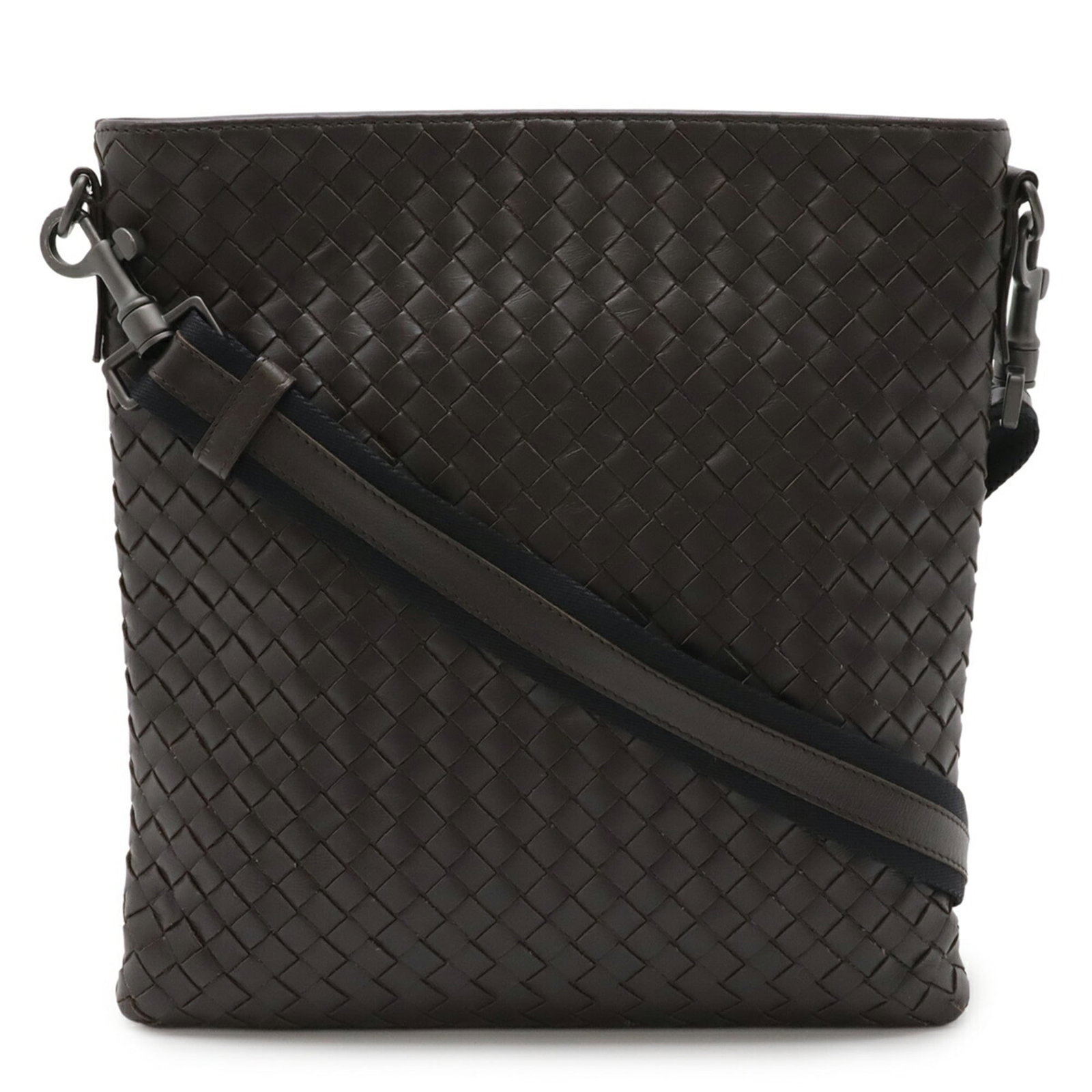 Bottega Veneta Shoulder Bag Intrecciato: Bottega Veneta Shoulder Bag Intrecciato The Bottega Veneta Shoulder Bag Intrecciato boasts its iconic woven design in rich brown and dark brown hues. With its classic shoulder strap and timeless silho