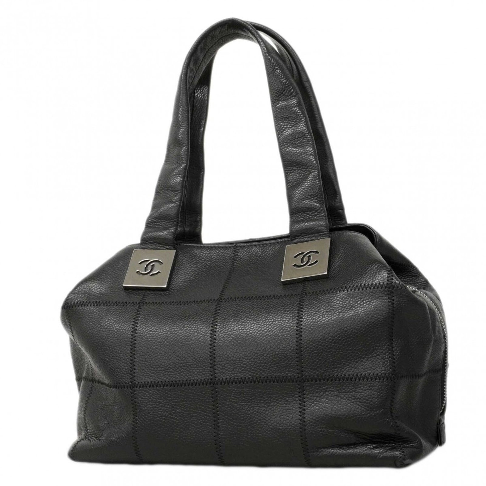 Chanel Handbag Grained Calfskin: Chanel Handbag Grained Calfskin The Chanel Handbag Grained Calfskin features a sleek black design with silver hardware, showcasing the timeless elegance of the iconic brand. Made from high-quality