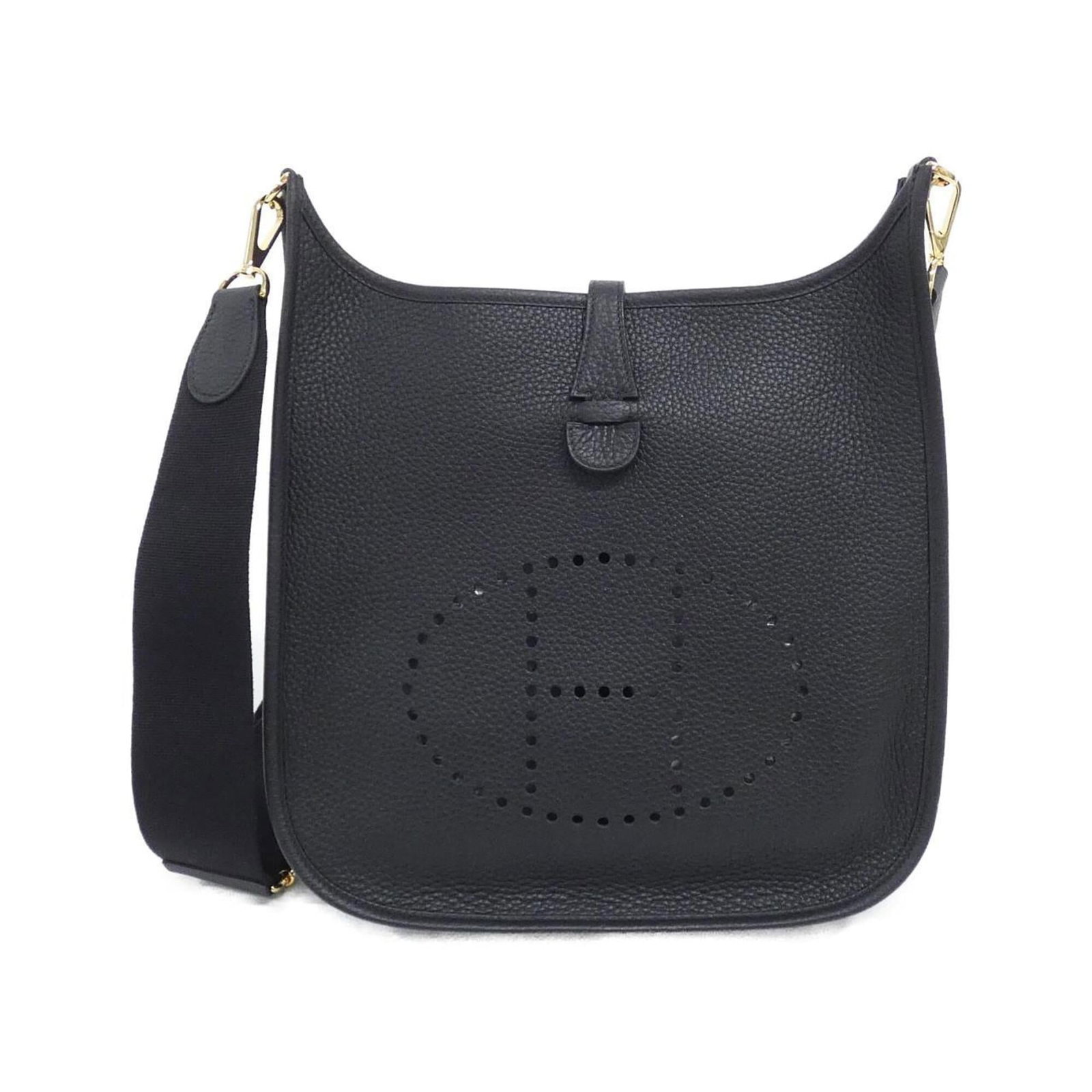 Hermes Shoulder Bag Taurillon Clemence Leather: Hermes Shoulder Bag Taurillon Clemence Leather The Taurillon Clemence Leather Shoulder Bag from Hermes boasts its iconic design and exceptional craftsmanship. Made from high-quality Taurillon Clemence