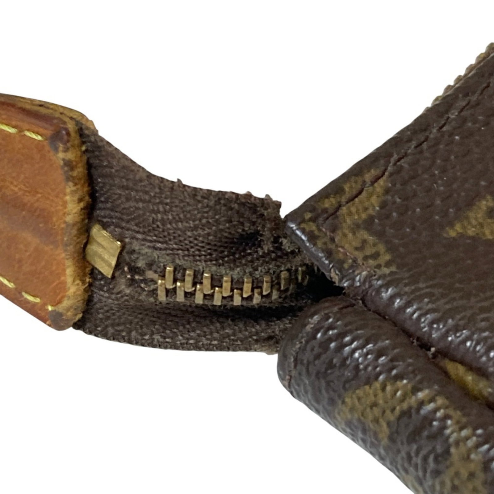 Louis Vuitton Pouch Monogram - 9
