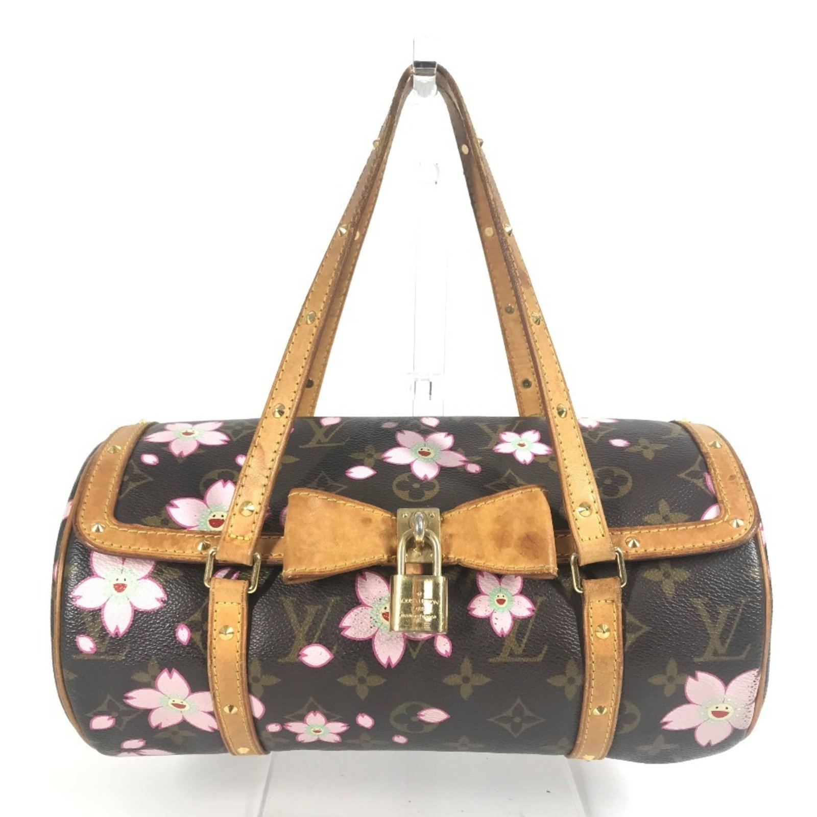 Louis Vuitton Handbag Shoulder Bag Tote Bag Monogram: Louis Vuitton Handbag Shoulder Bag Tote Bag Monogram This Louis Vuitton Monogram shoulder bag tote features the iconic brand's signature pattern in brown and pink hues. With its classic design and tim