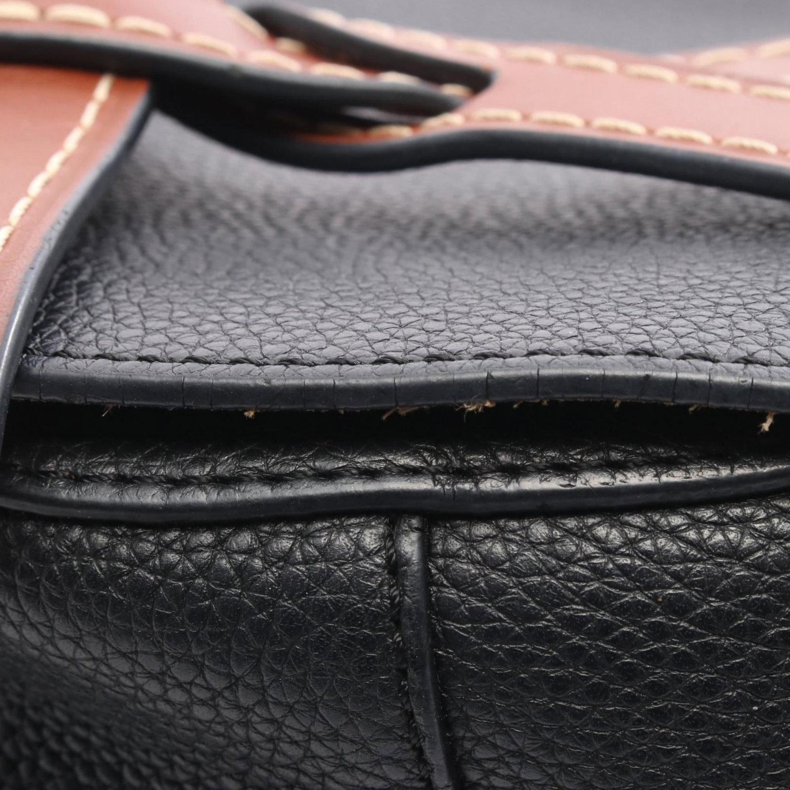 Loewe Shoulder Bag Leather - 8