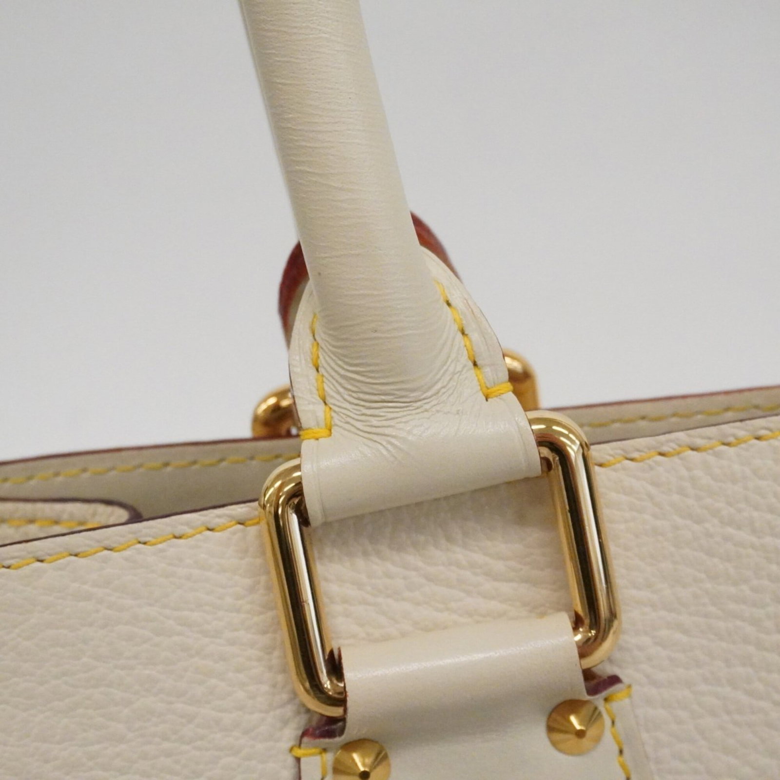 Louis Vuitton Handbag - 14