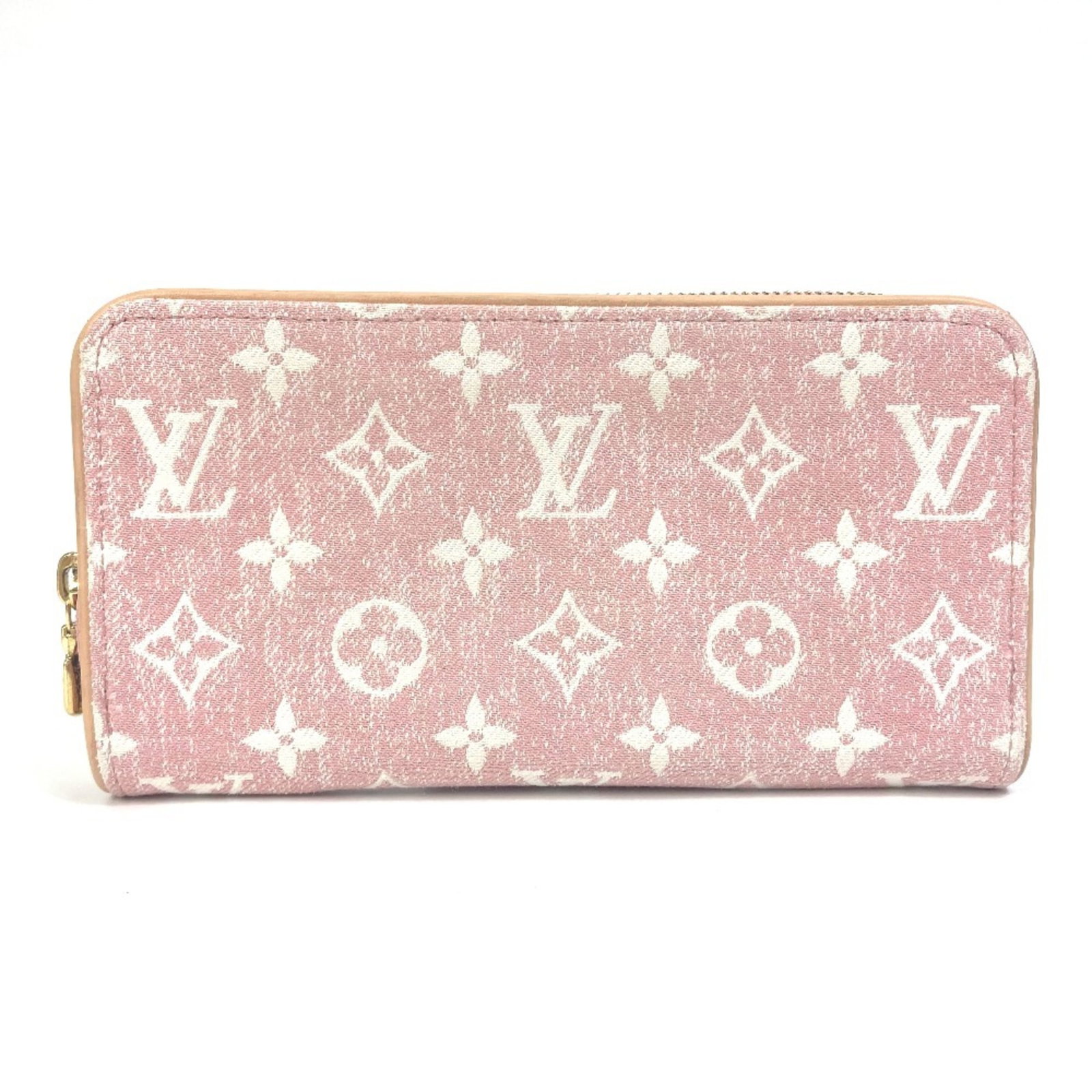 Louis Vuitton Long Wallet (Bi-Fold) Monogram Denim: Louis Vuitton Long Wallet (Bi-Fold) Monogram Denim Monogram Denim Louis Vuitton Long Wallet (Bi-Fold) - A stylish and functional accessory with its iconic monogram pattern. This used bi-fold wallet fe