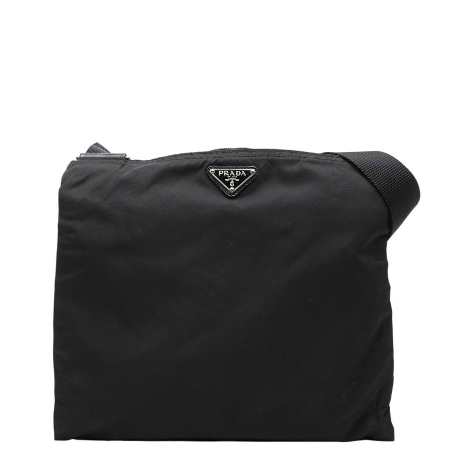 Prada Shoulder Bag Nylon: Prada Shoulder Bag Nylon This Prada Shoulder Bag Nylon in black features a classic design with a durable nylon material. With its 27cm x 29cm x 5.00mm dimensions and used condition, this bag has devel