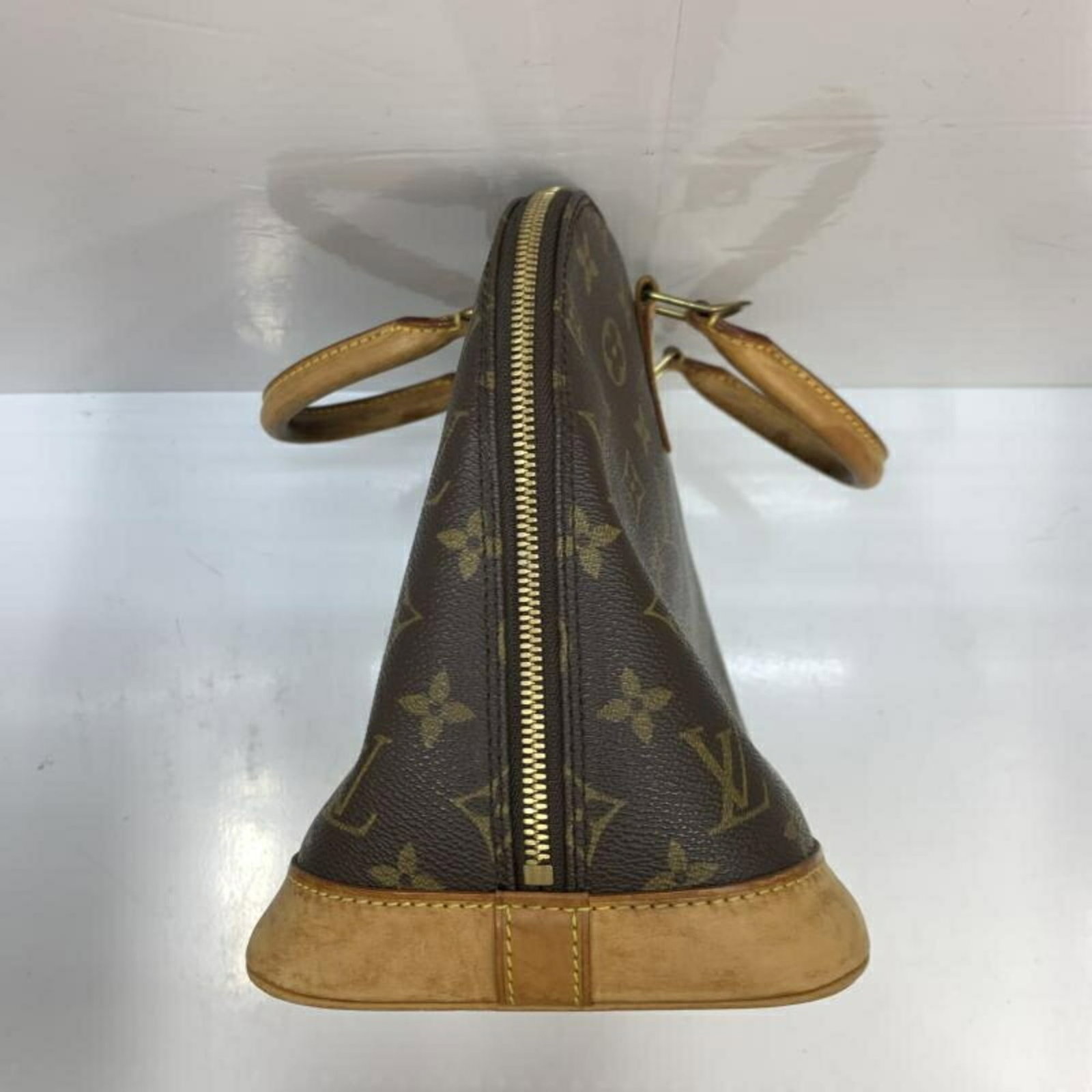 Louis Vuitton Handbag - 4