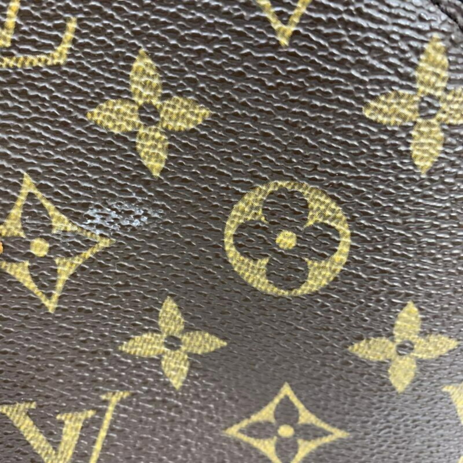Louis Vuitton Handbag - 8