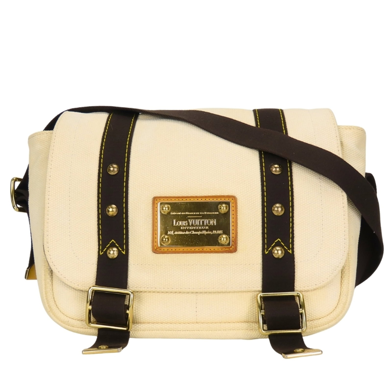 Louis Vuitton Shoulder Bag Canvas: Louis Vuitton Shoulder Bag Canvas Brown, Ecru, and Ivory canvas Louis Vuitton shoulder bag with a classic design. Measuring 24cm x 27cm x 8cm, this iconic bag features traces of usage and minor