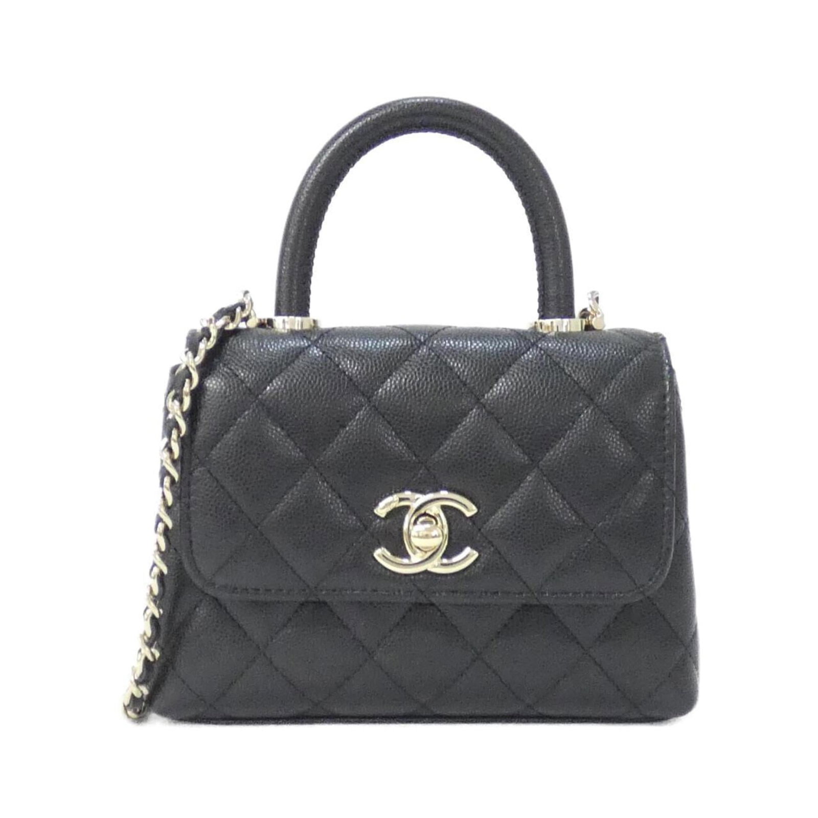 Chanel Handbag Shoulder Bag Grained Calfskin: Chanel Handbag Shoulder Bag Grained Calfskin The Chanel Handbag Shoulder Bag Grained Calfskin boasts a sleek and sophisticated design, featuring high-quality grained calfskin in black. With its