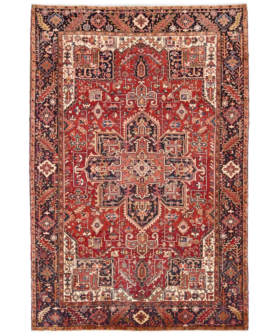 Serapi Style Vintage Wool Oriental Rug Carpet 8x12 ft: Serapi Style Vintage Wool Oriental Rug Carpet 8x12 ft This stunning Serapi-style vintage wool Oriental rug carpet boasts an intricate blend of rich colors, including red, charcoal, dark purple, navy, 