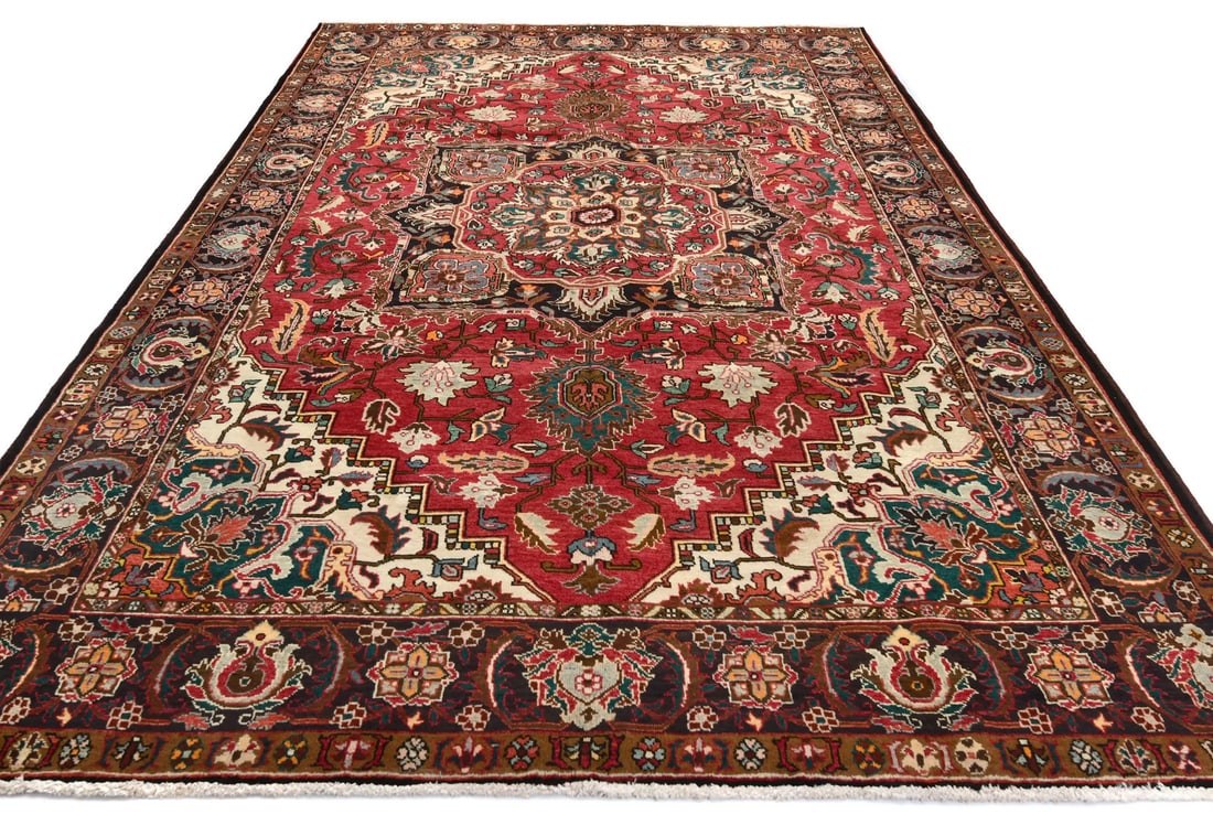 Handmade Red Wool Tribal Oriented Carpet - 16
