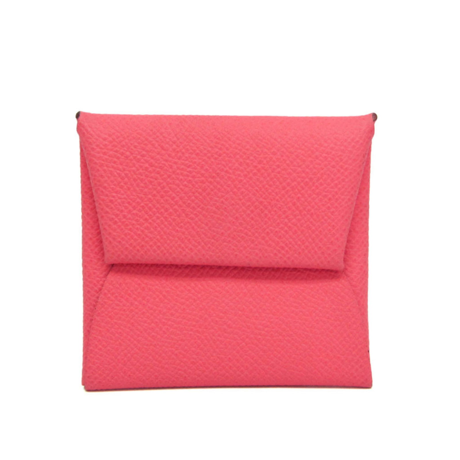Hermes Coin Purse/Coin Case Epsom Leather: Hermes Coin Purse/Coin Case Epsom Leather Epsom leather coin purse in pink, featuring a snap closure. This used, very good condition coin case measures 8cm x 8.5cm and showcases some minor scratches