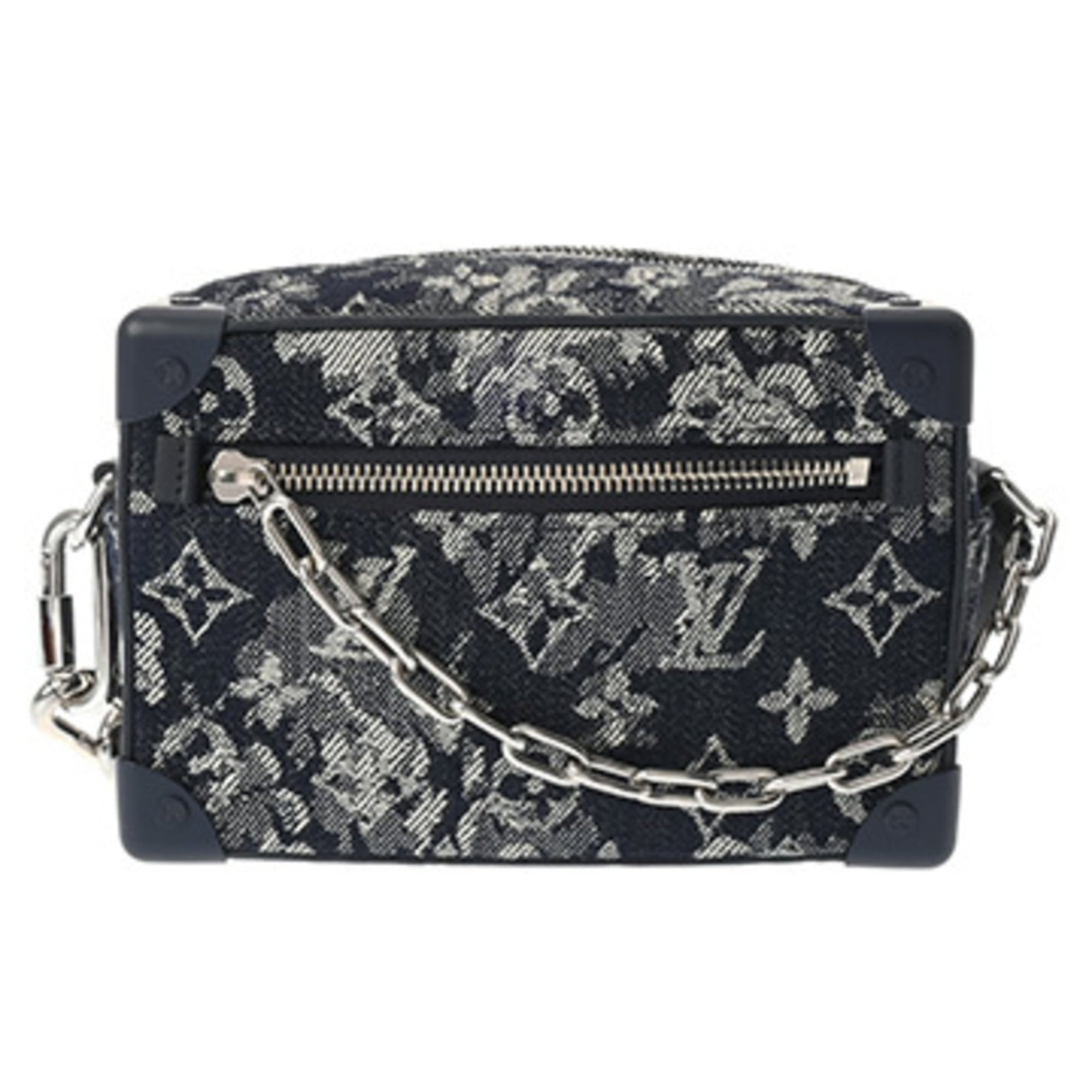 Louis Vuitton Shoulder Bag Canvas: Louis Vuitton Shoulder Bag Canvas This Louis Vuitton shoulder bag features a classic canvas design in a beautiful blue hue. With its silver hardware accents and timeless style, this bag exudes sophist