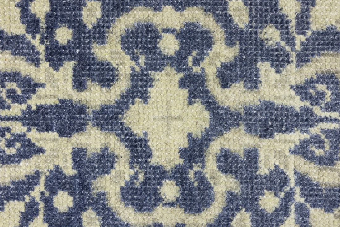 Rug Small Transitional Carpet - 9