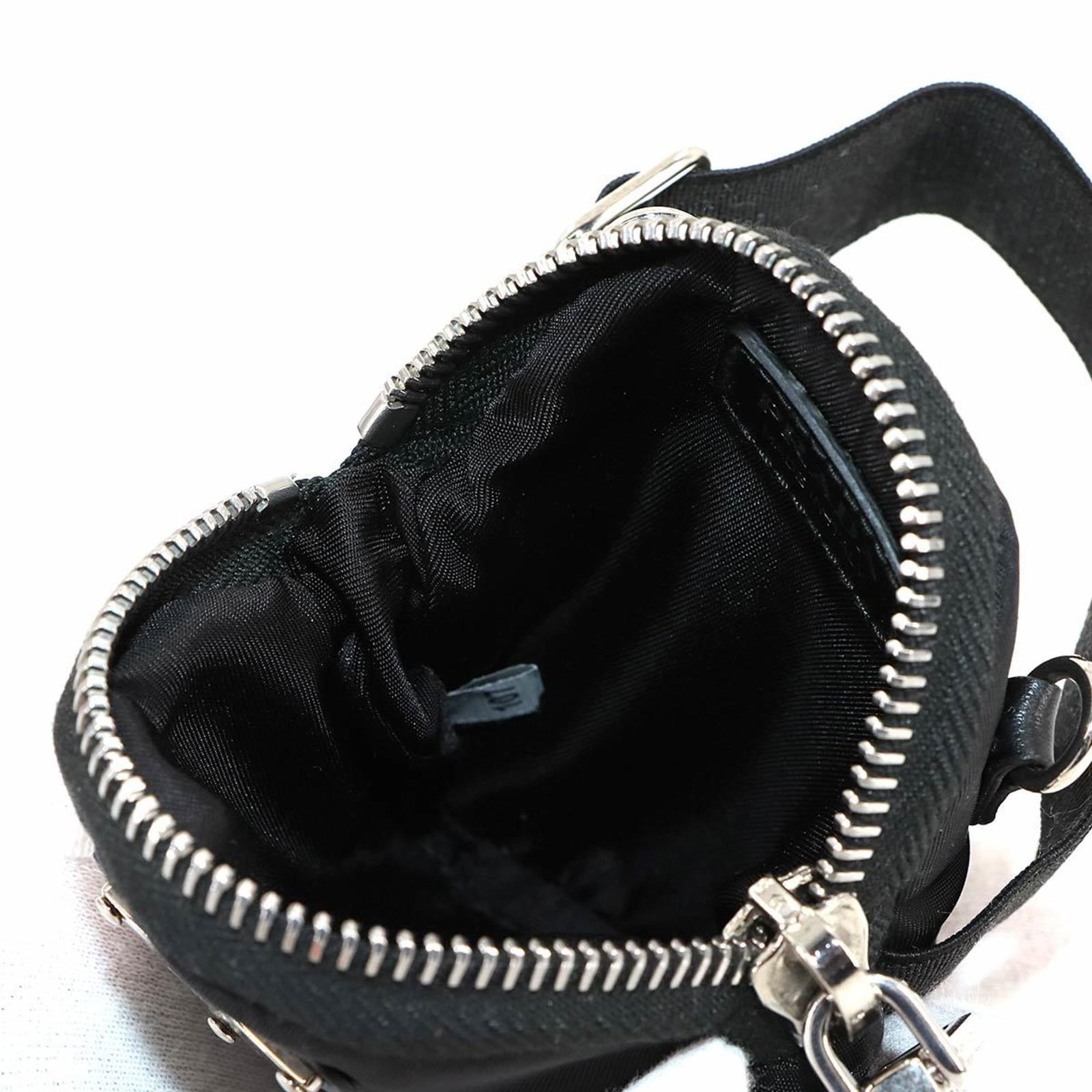 Prada Pouch Nylon - 6