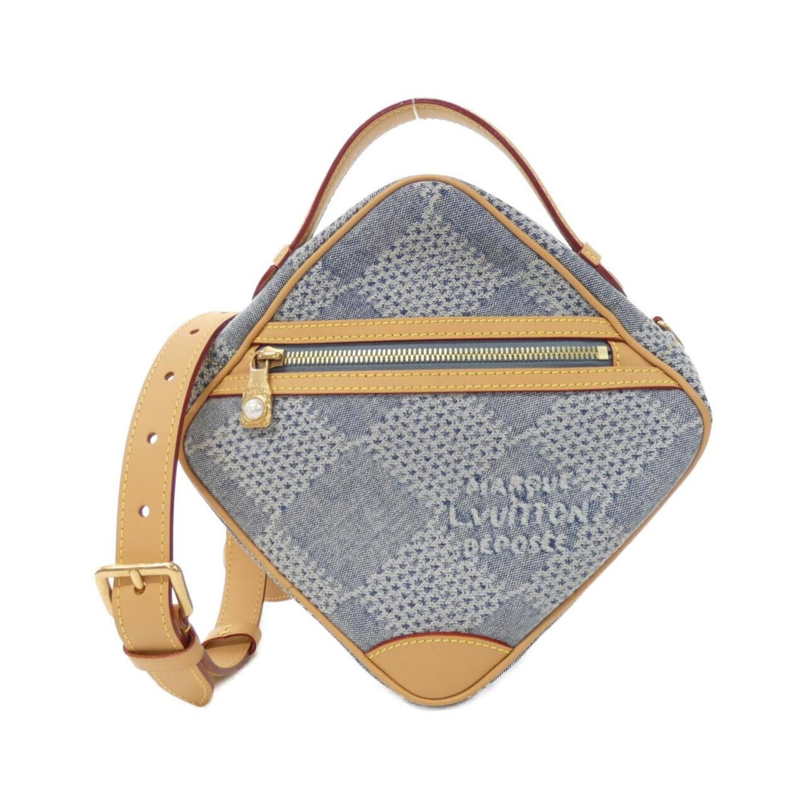 Louis Vuitton Shoulder Bag Cotton Canvas: Louis Vuitton Shoulder Bag Cotton Canvas This Louis Vuitton shoulder bag features a classic design with cotton canvas material and gold hardware. The blue color adds a touch of elegance to this timele