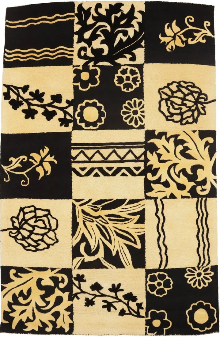 Hand Tufted Wool Carpet 5x8 Black Floral Cream Contemporary Rug: Hand Tufted Wool Carpet 5x8 Black Floral Cream Contemporary Rug The Hand Tufted Wool Carpet boasts a modern design featuring black floral patterns on a cream background. Made from eco-friendly wool,