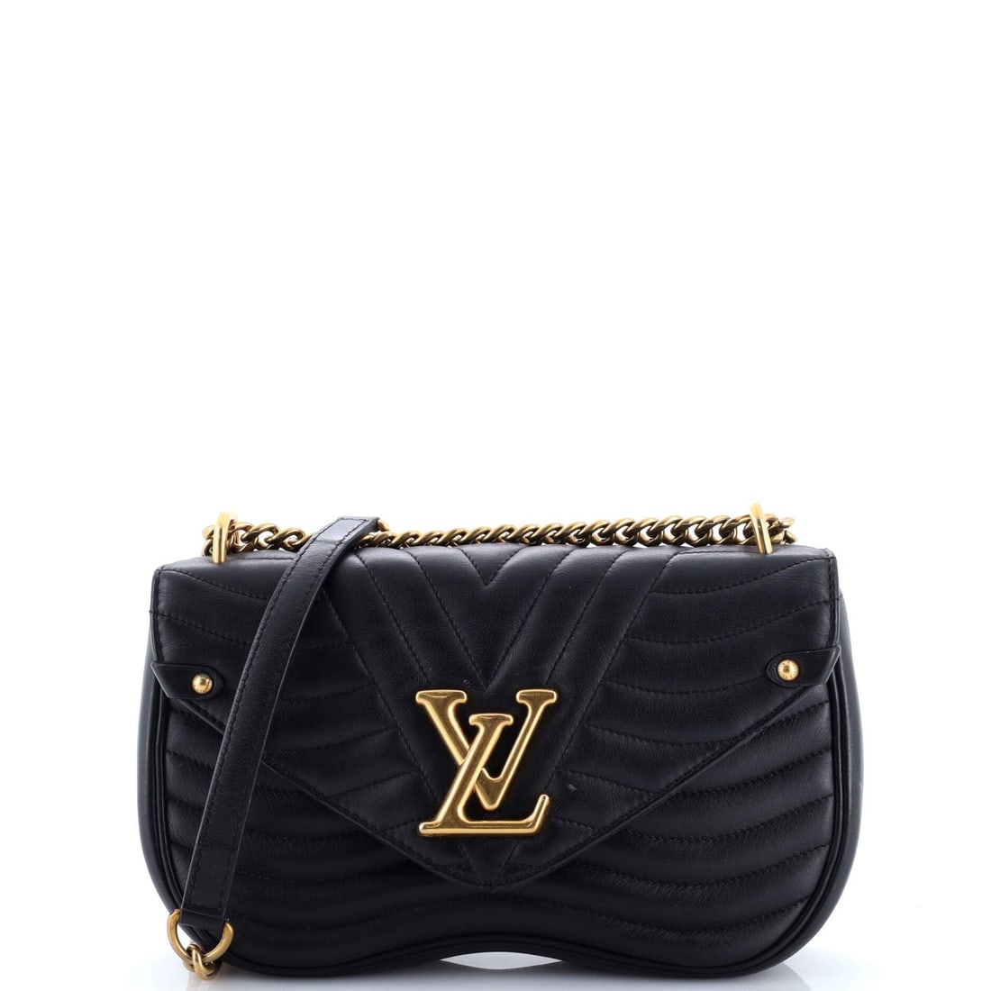 New wave chain quilted leather bag Louis Vuitton MM: New wave chain quilted leather bag Louis Vuitton MM New wave chain quilted leather bag from Louis Vuitton's MM collection features a classic black exterior with a unique quilted design and aged gold