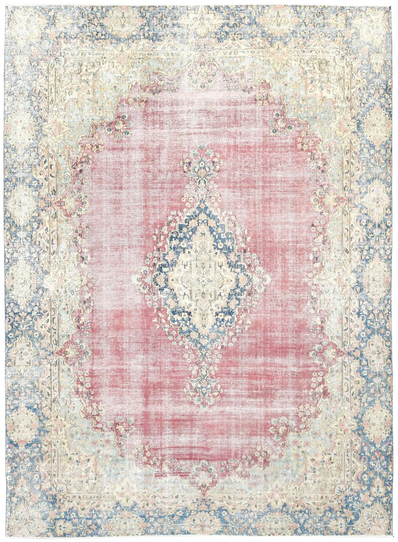 Distressed oriental rug for living room 9x12 ft handmade carpet vintage floral muted: Distressed oriental rug for living room 9x12 ft handmade carpet vintage floral muted Handmade with love and care, this vintage floral oriental rug boasts a unique, distressed look that adds warmth to 