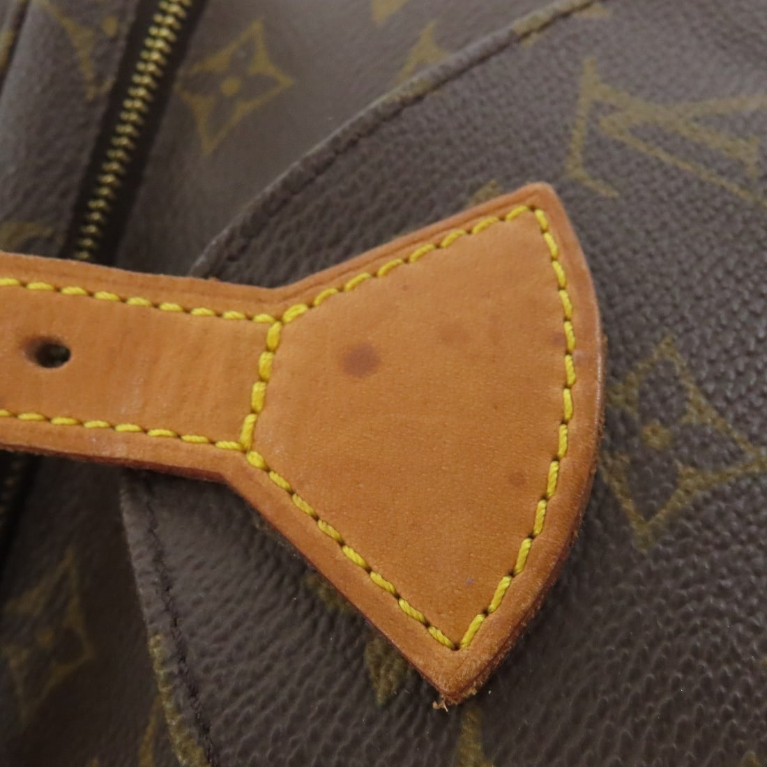 Medium M51136 Louis Vuitton Backpack Monogram Daypack - 15