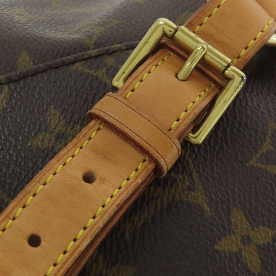 Medium M51136 Louis Vuitton Backpack Monogram Daypack - 20
