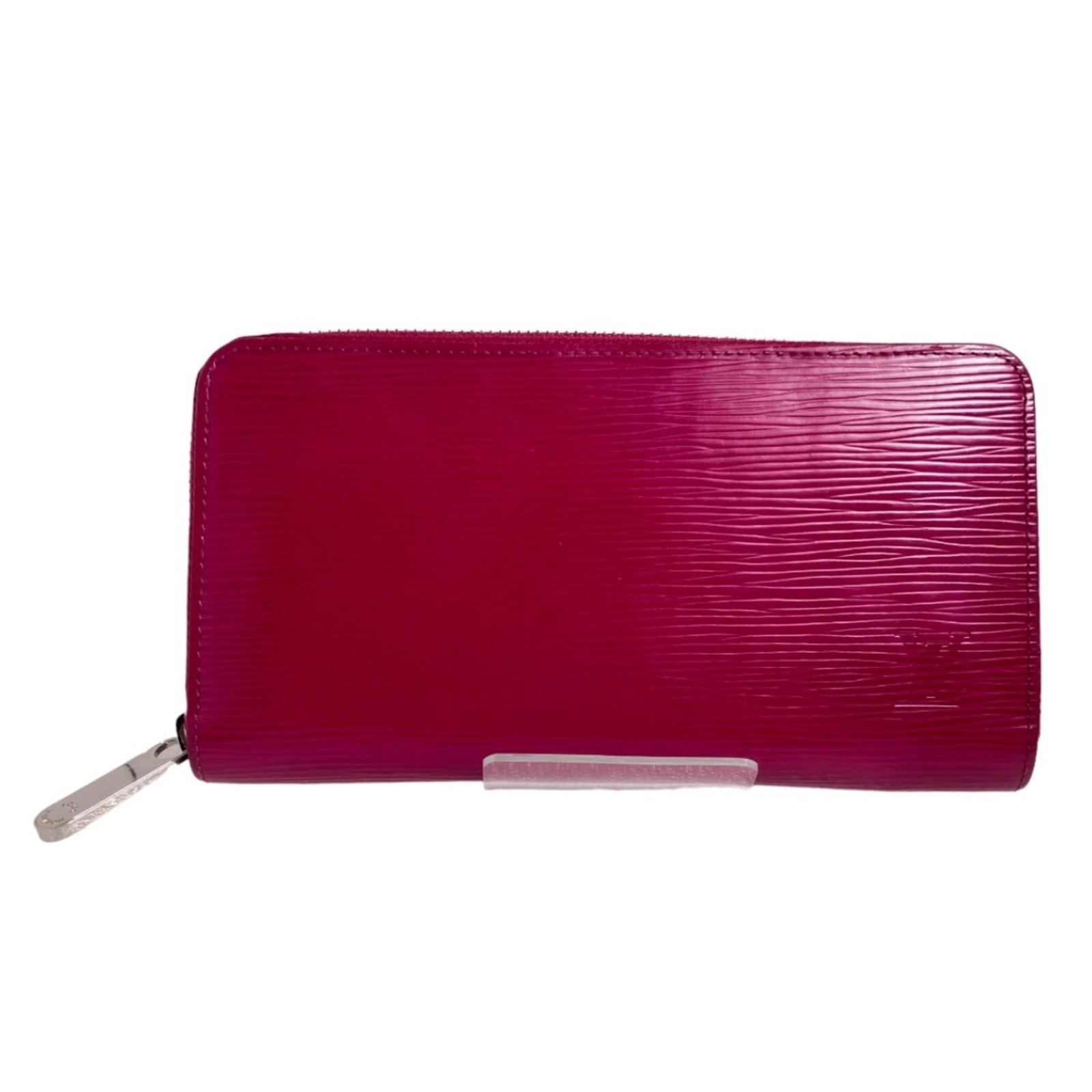 Louis Vuitton Long Wallet (Bi-Fold) Epi Leather: Louis Vuitton Long Wallet (Bi-Fold) Epi Leather Fuchsia Epi Leather Louis Vuitton Long Wallet (Bi-Fold) in very good condition, featuring the iconic bi-fold design and durable Epi leather