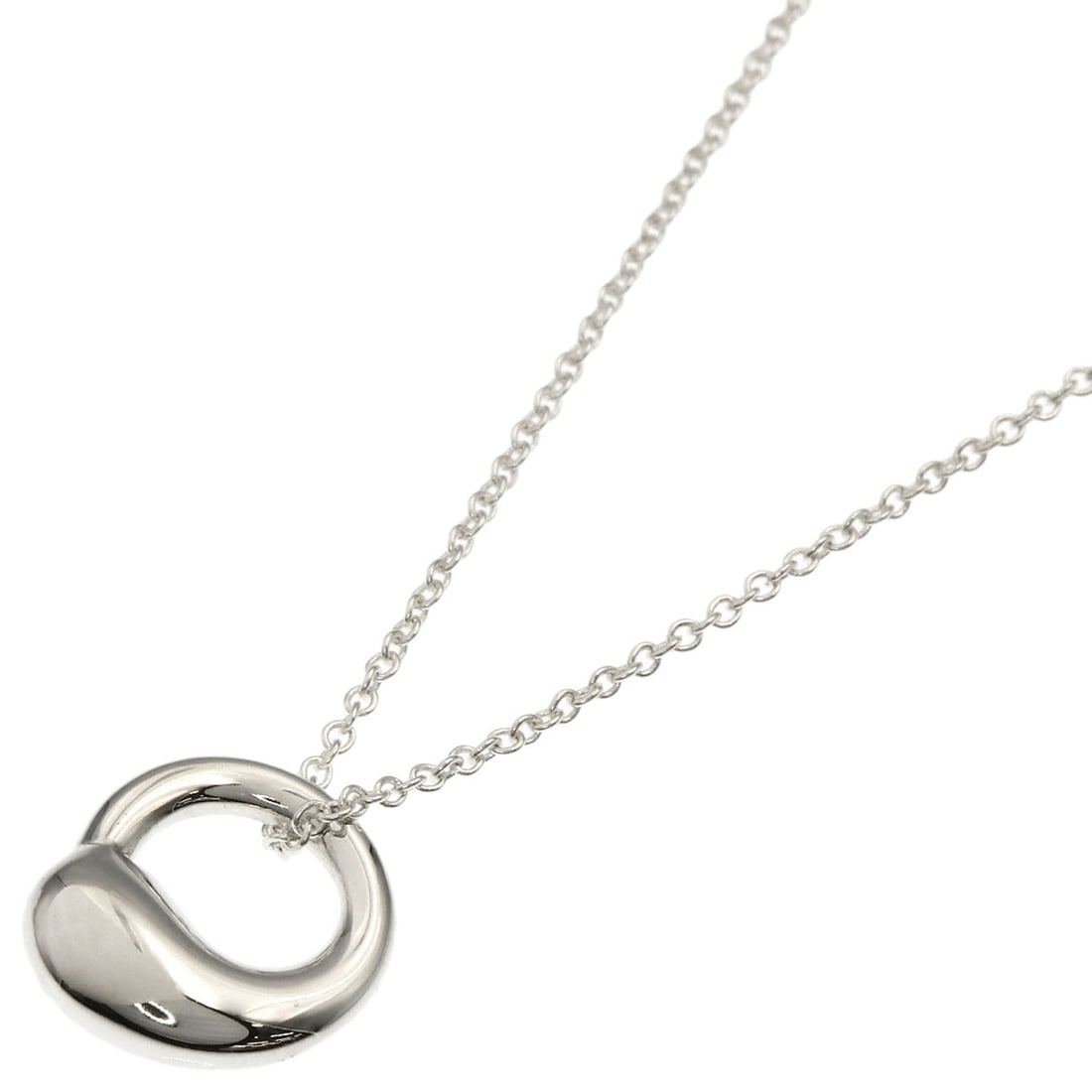 Tiffany and Co Eternal Circle Necklace Silver: Tiffany and Co Eternal Circle Necklace Silver Tiffany and Co's Eternal Circle Necklace showcases a sleek silver design with no main stone. The 16.9-inch length provides a versatile chain style. This T