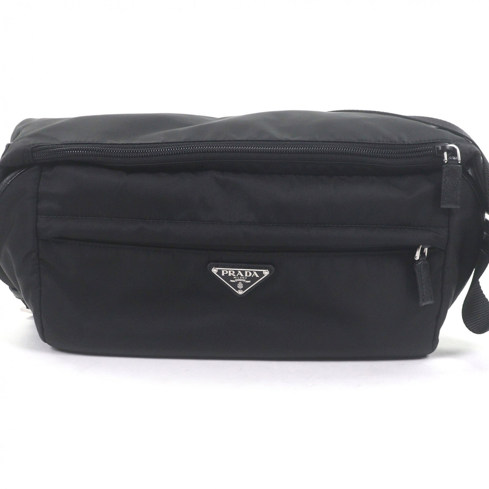 Prada Shoulder Bag Polyamide: Prada Shoulder Bag Polyamide This Prada Shoulder Bag is crafted from polyamide and features a sleek black design. With its compact size (21cm x 41cm x 13cm) and versatile shape, it's perfect for every