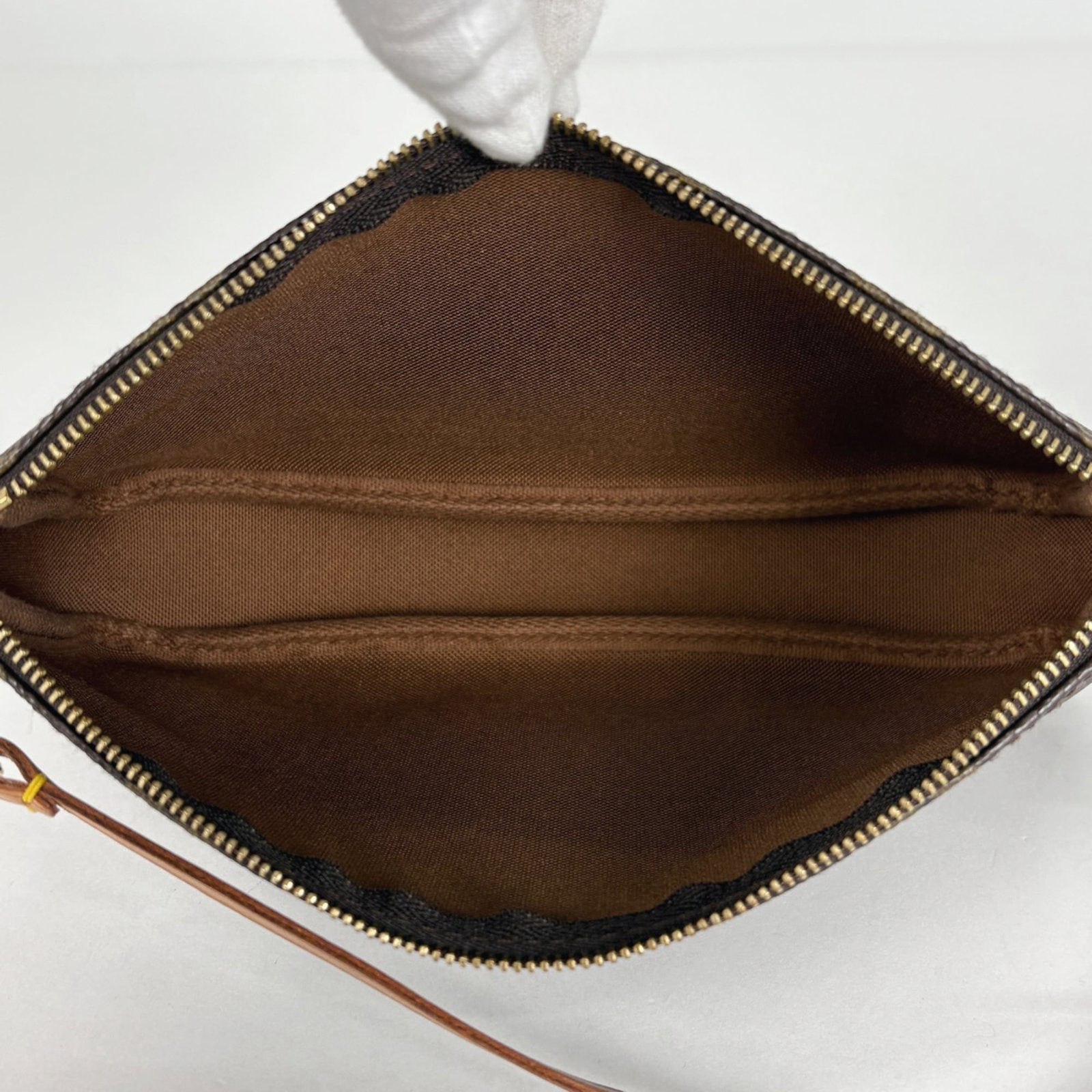 Louis Vuitton Pochette Monogram - 6