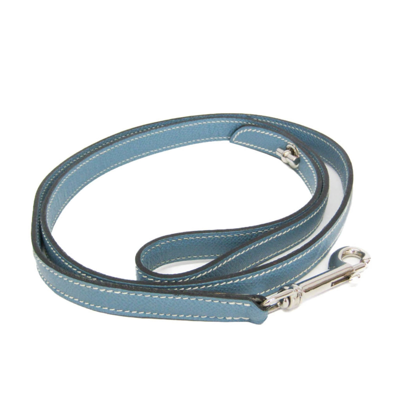 Hermes Leash Leather: Hermes Leash Leather Light blue Hermes leash in excellent condition. Made from high-quality leather, this M-sized leash measures 113cm and features a subtle width of 1.5cm. With only minor signs of we