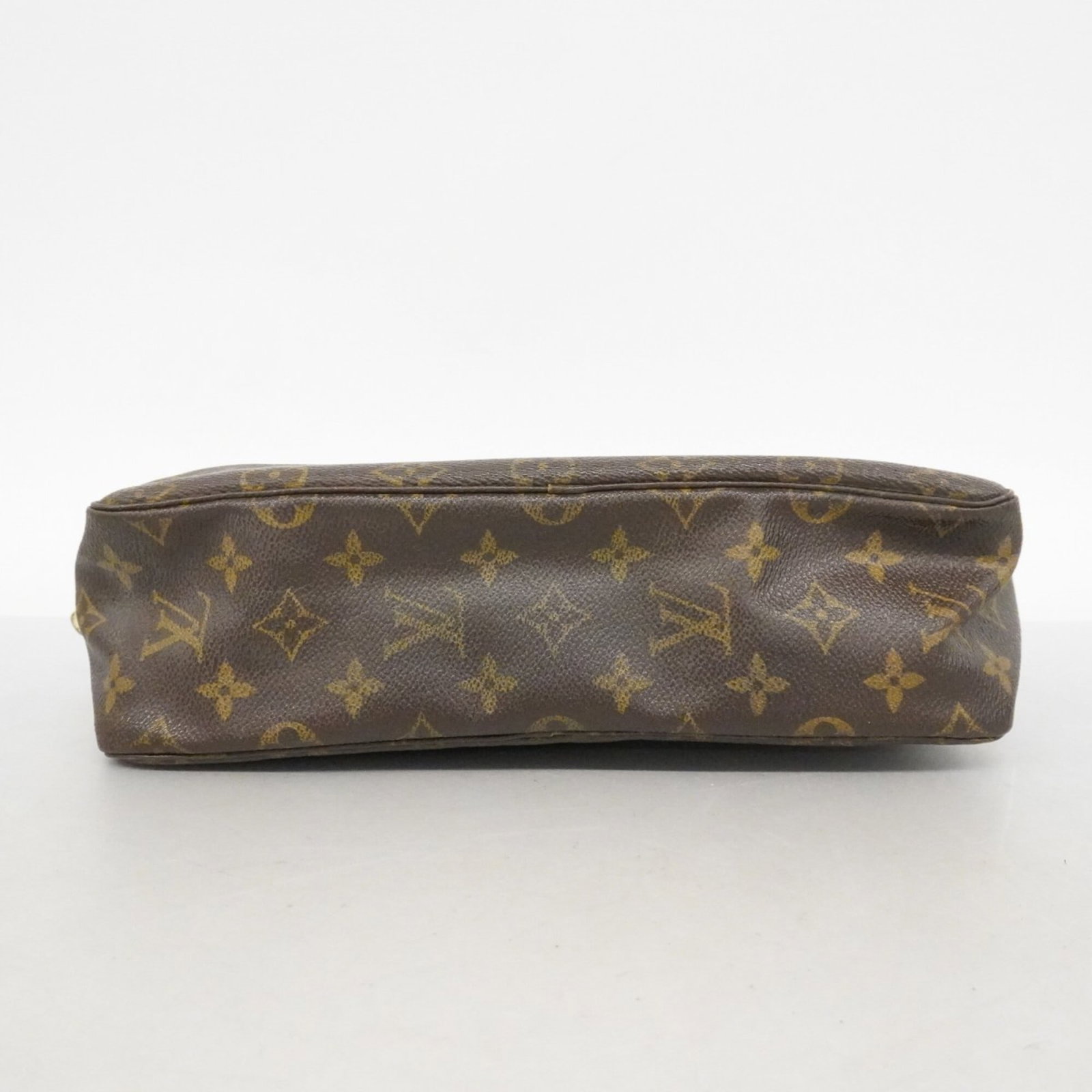 Louis Vuitton Pouch - 3