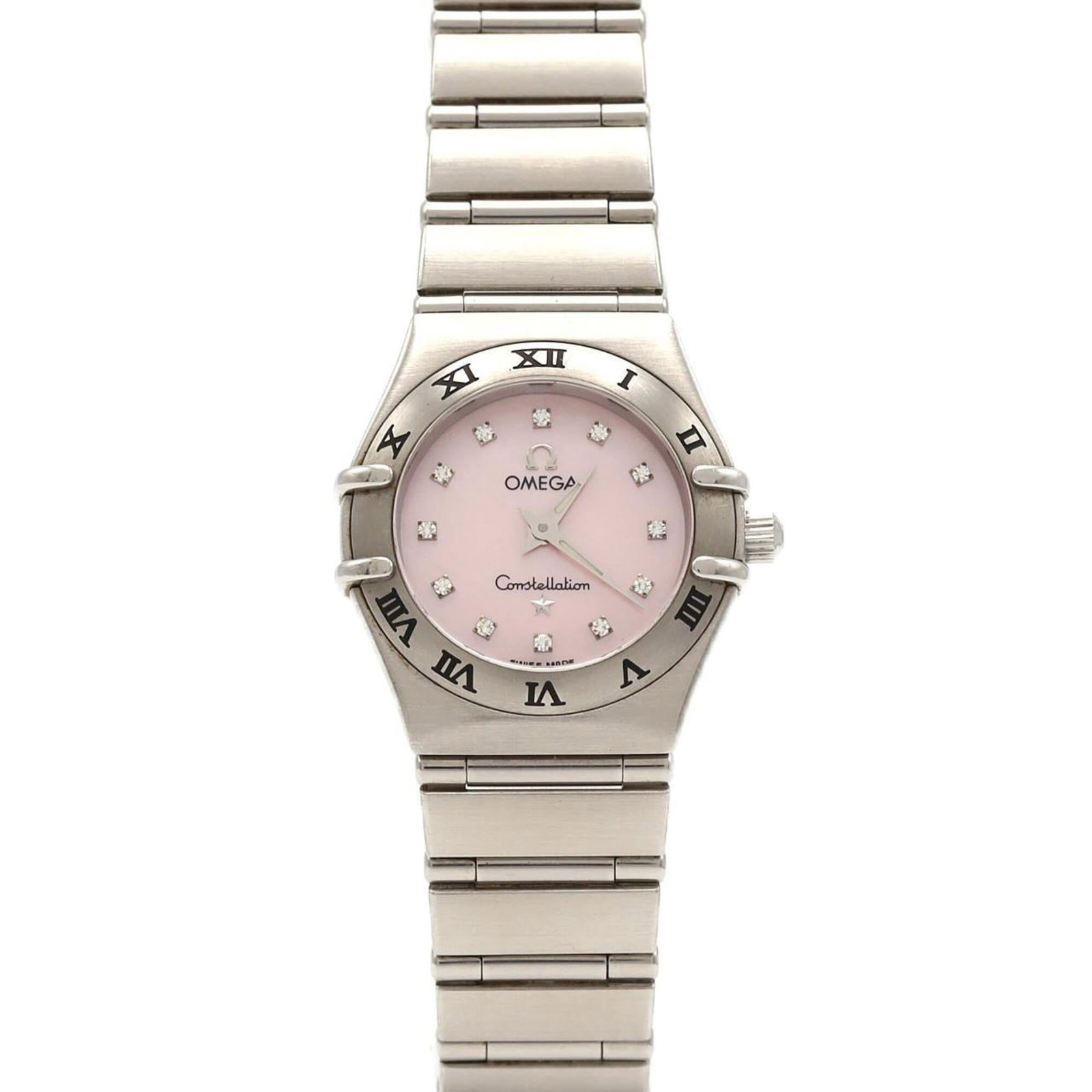 Wristwatch Omega: Wristwatch Omega Stainless steel case and band provide a sleek, modern look for this pink shell Omega wristwatch. With its 22.5mm diameter and adjustable size to fit wrists up to 14cm, this watch is d