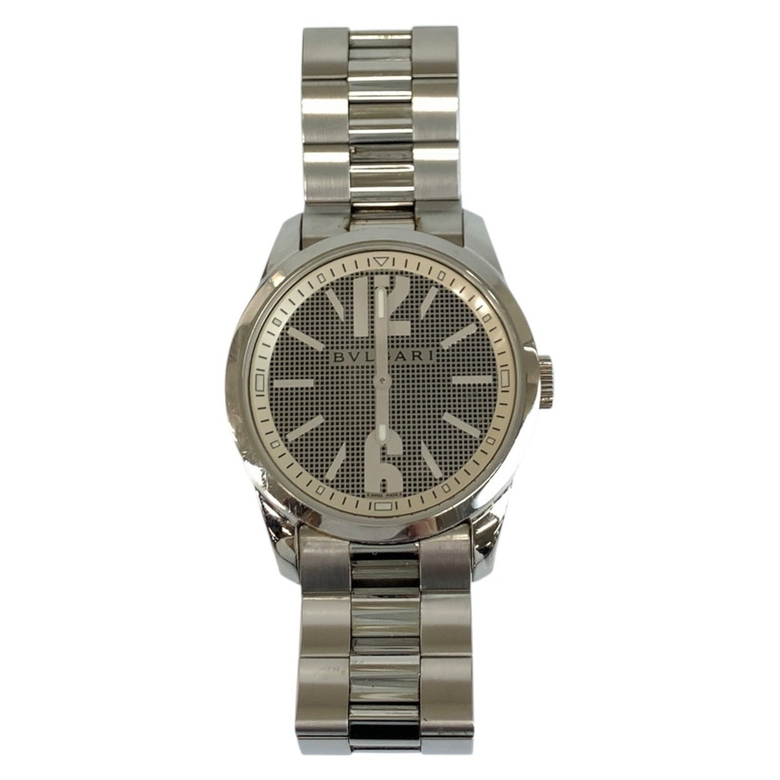 Bulgari Watch Wrist: Bulgari Watch Wrist Stainless steel case and band provide a sleek, modern look for this Bulgari watch wrist. The silver dial adds a touch of sophistication, while the 18.5cm length accommodates a