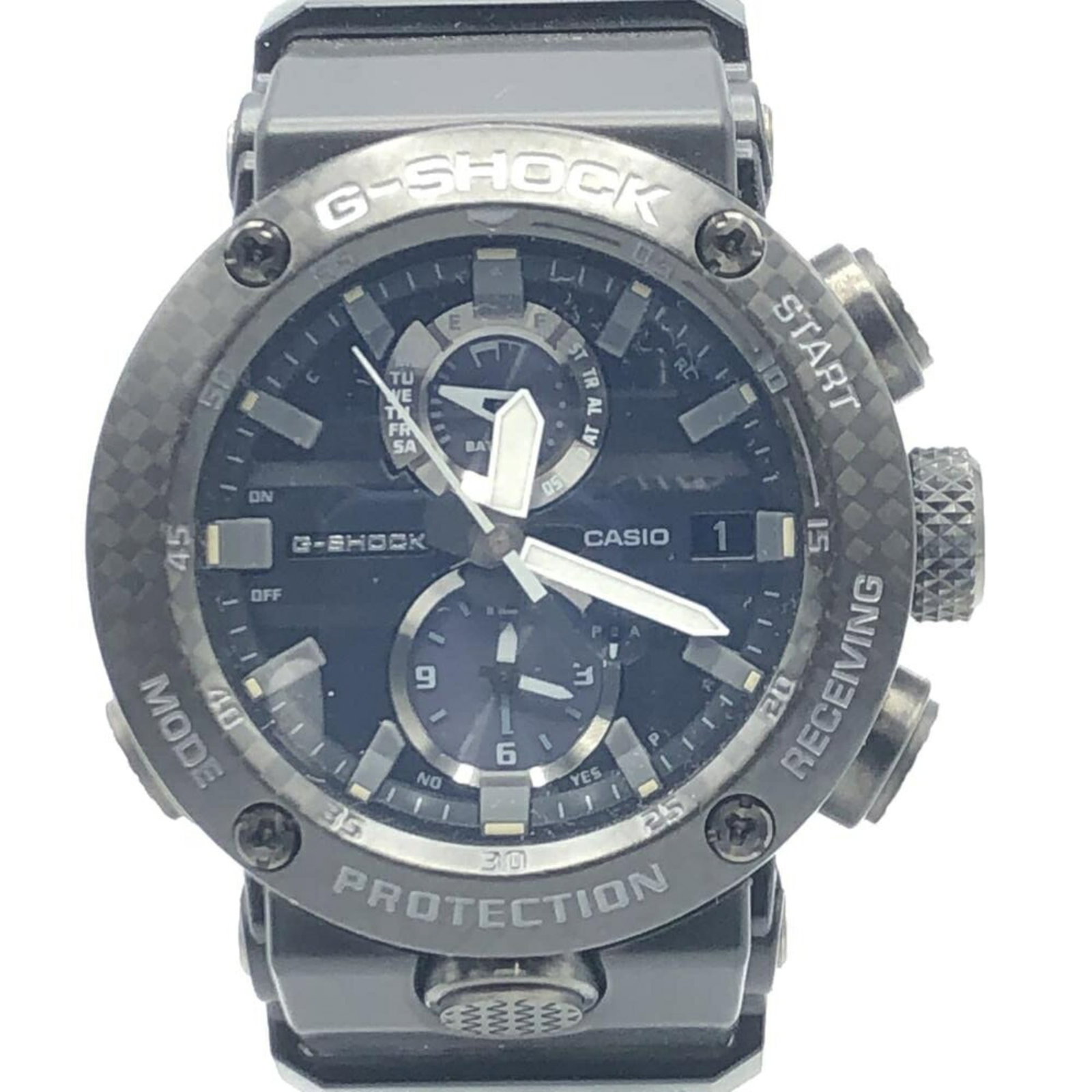 Strict Watch Rules Apply: Strict Watch Rules Apply This used Casio wristwatch boasts a sleek 35mm case and adjustable 22.5cm strap, making it suitable for everyday wear. The watch features traces of usage, with minor damages
