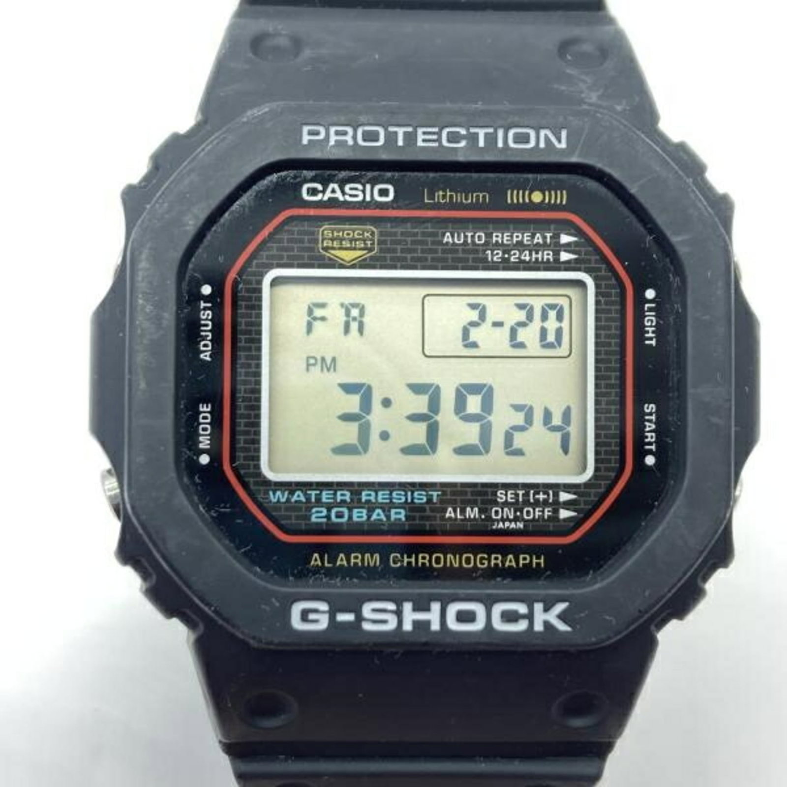 Strict Watch Rules Apply: Strict Watch Rules Apply This Casio men's wristwatch boasts a sleek 35mm case and adjustable strap, perfect for everyday wear. With its durable design and traces of usage, this watch has been