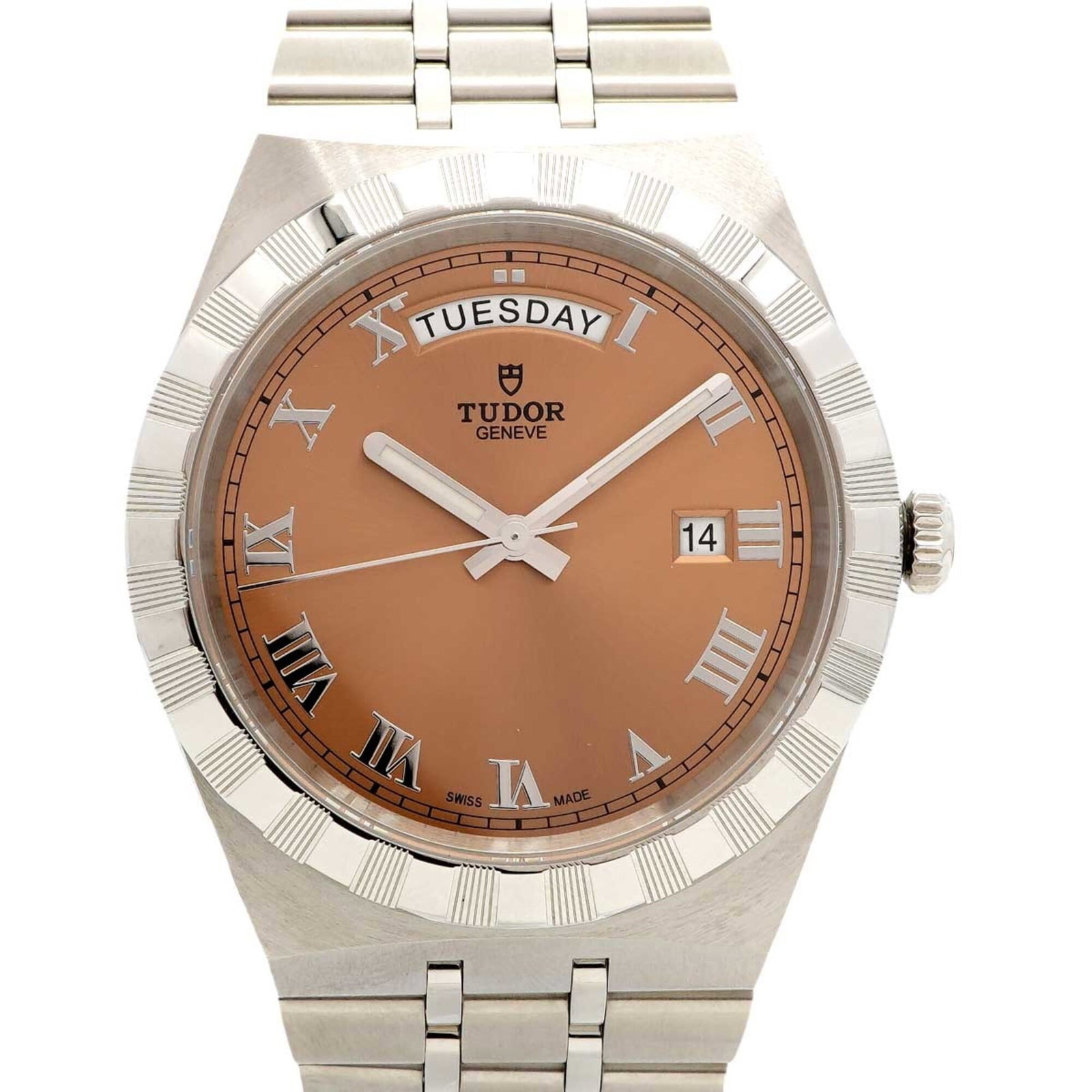 Watch Tudor wrist: Watch Tudor wrist Stainless steel band and brown dial make for a classic combination in this 41mm Tudor wristwatch. The watch has some minor scratches and dirt, but overall remains in very good