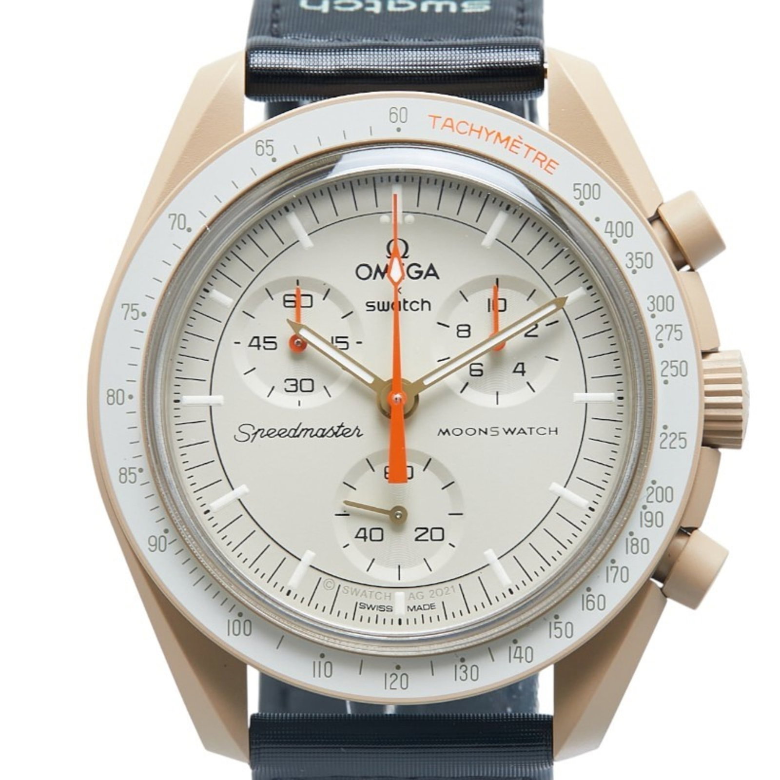 Wristwatch Omega: Wristwatch Omega Omega's ceramic case and nylon band provide a sleek, modern look in beige and black. The watch features a 41.9mm diameter case with a thickness of 13.22mm, making it suitable for