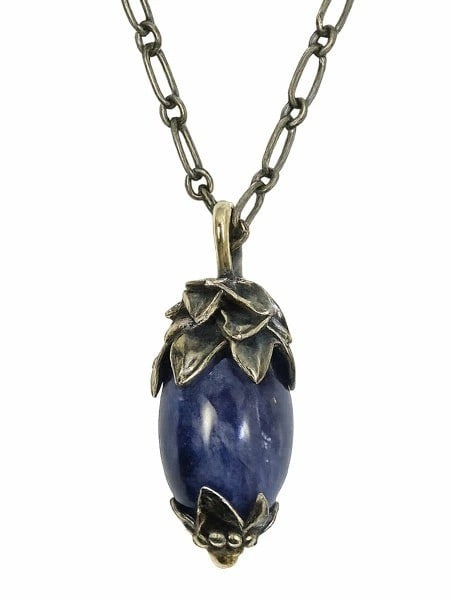 Sodalite Pendant Necklace Sterling Silver Year 2026 Jensen Original Box with: Sodalite Pendant Necklace Sterling Silver Year 2026 Jensen Original Box with Sterling silver pendant necklace featuring a beautiful sodalite stone. The piece comes in its original box from Georg Jense