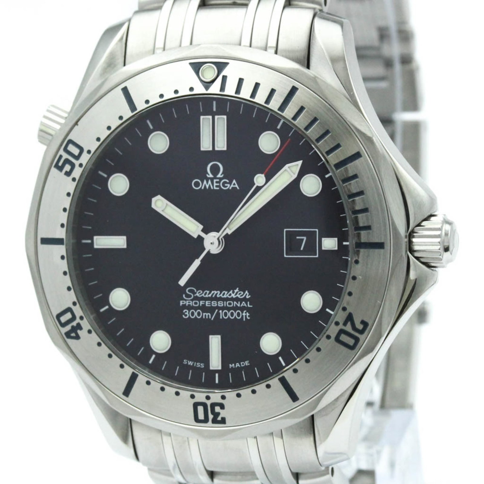 Wristwatch Omega: Wristwatch Omega Omega wristwatch with a 41mm stainless steel case and band, featuring a black dial. The watch has some minor scratches and dirt, but overall remains in very good condition. Its
