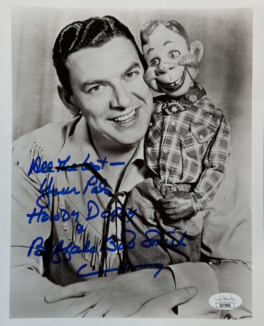 Smith Bob Buffalo Signed Doody Howdy Autograph Photo 8x10: Smith Bob Buffalo Signed Doody Howdy Autograph Photo 8x10 Signed across the front in blue sharpie with inscription "All The Best Your Pal Howdy Doody", this 8x10 photo features Buffalo Bob Smith's aut