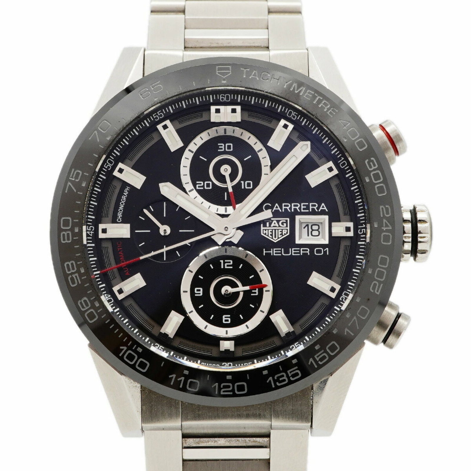 Heuer Watch Tag: Heuer Watch Tag Stainless steel band adds durability and style to this black dial watch. The 43mm case diameter provides a comfortable fit for wrists up to 18.5cm in circumference. With traces of