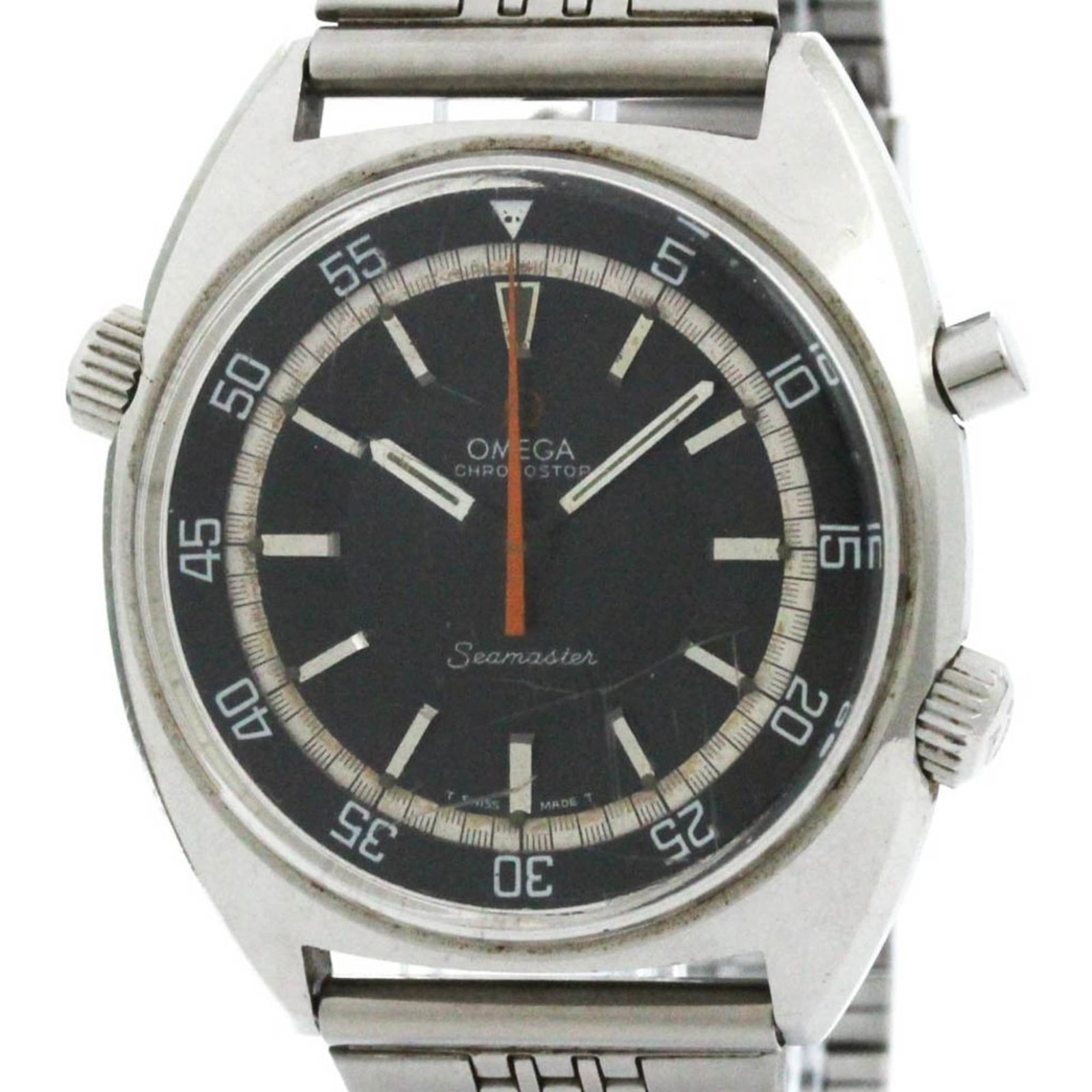 Wristwatch Omega: Wristwatch Omega Stainless steel case and band give this Omega wristwatch a sporty feel. The black dial stands out against its rugged exterior, making for a stylish accessory on any outfit. With its