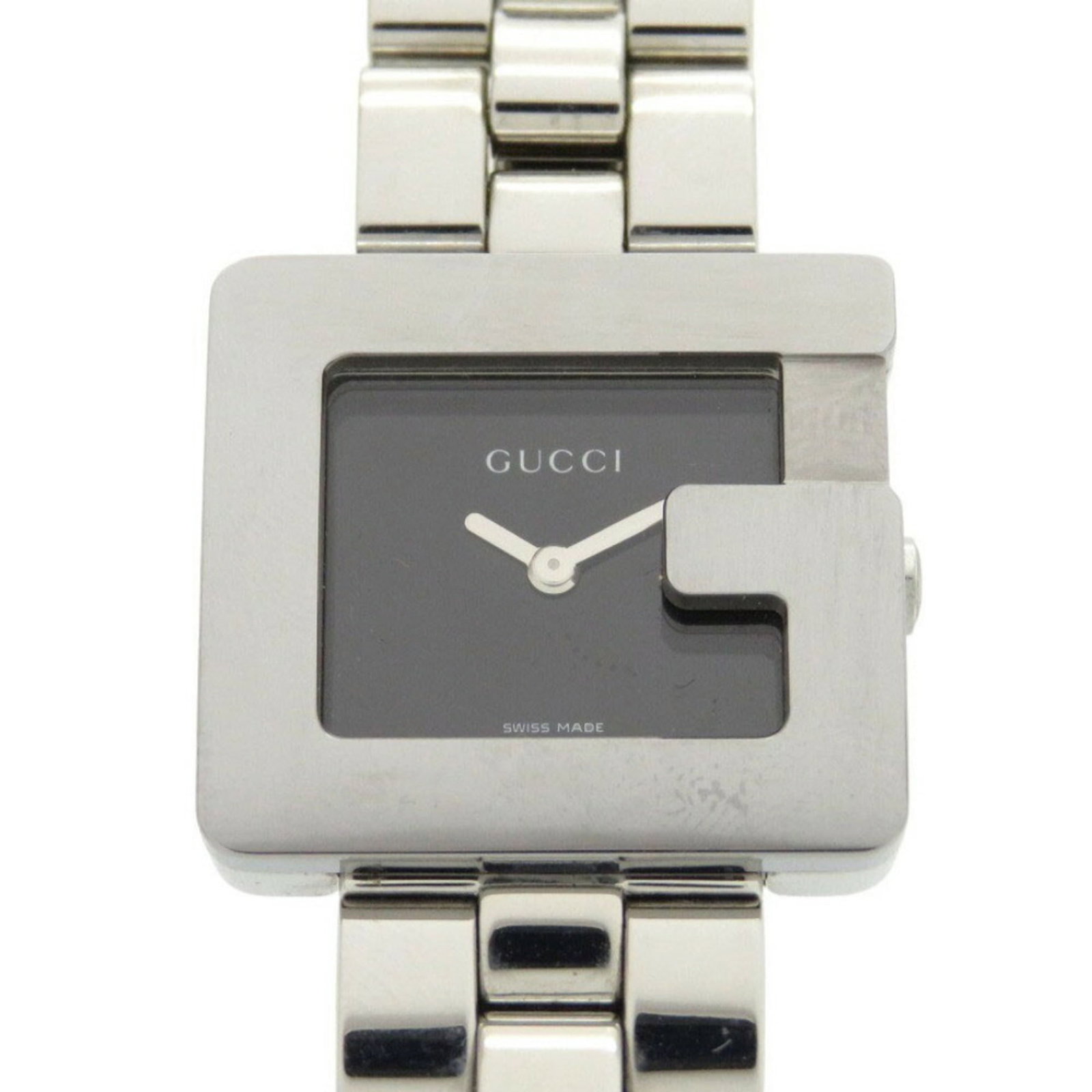 Gucci Wristwatch: Gucci Wristwatch Stainless steel case and band, the Gucci wristwatch boasts a sleek design with a diameter of 23mm. The watch has traces of usage, scratches, and dirt but remains in good condition ove