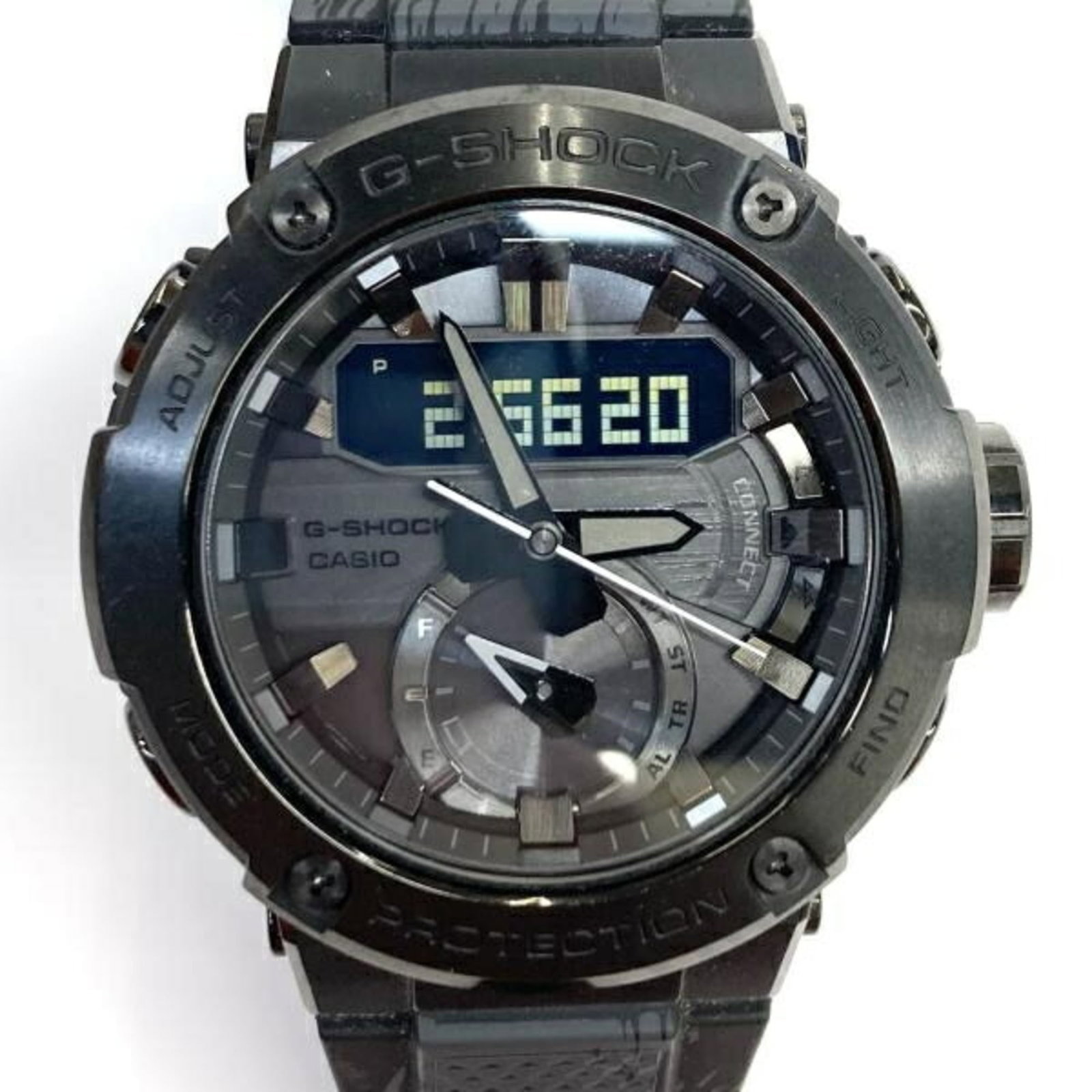 Wristwatch from Casio: Wristwatch from Casio The Casio wristwatch boasts a sturdy 45mm case diameter, suitable for wrists ranging from 13cm to 21cm. With its used condition showing only minor signs of wear, this timepiece r