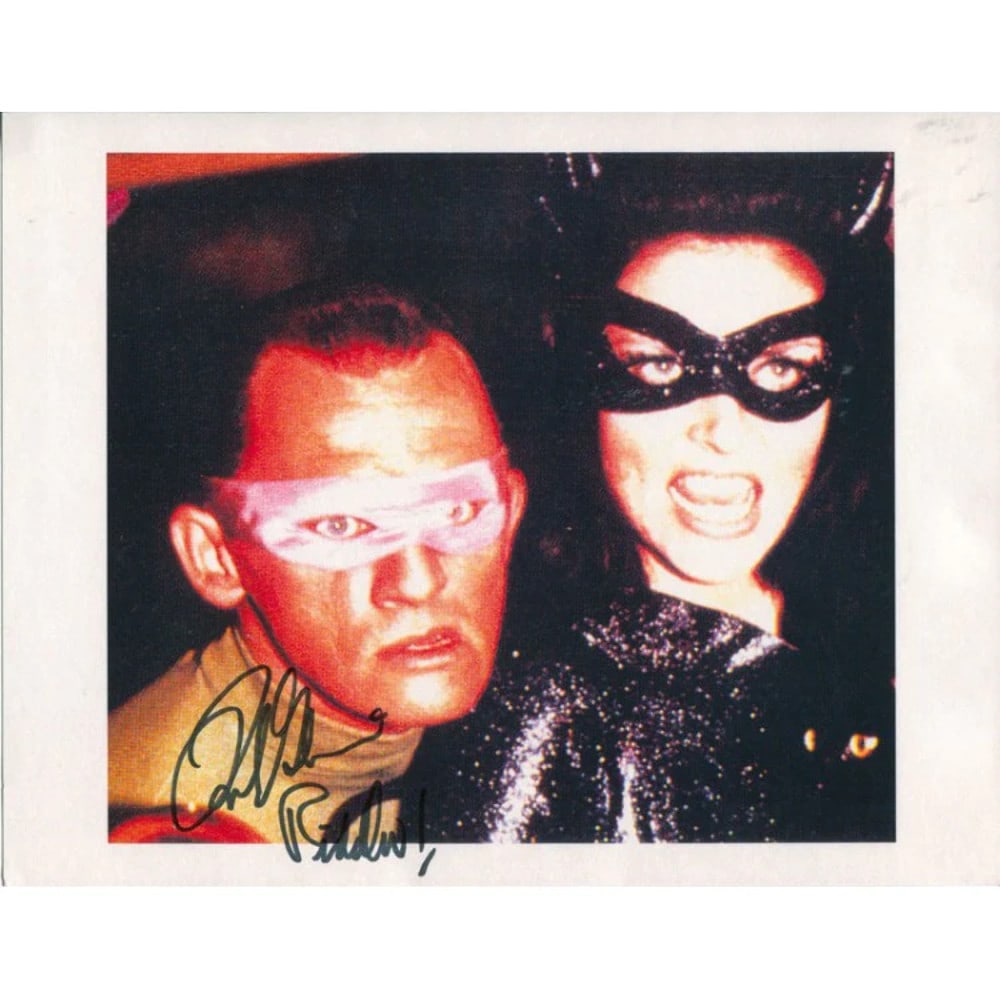 Frank Gorshin Riddler Autographed 8x10 Photo: Frank Gorshin Riddler Autographed 8x10 Photo Frank Gorshin's iconic portrayal of the Riddler comes to life in this 8x10 photo, bearing his signature in black sharpie. A must-have for fans of the belov