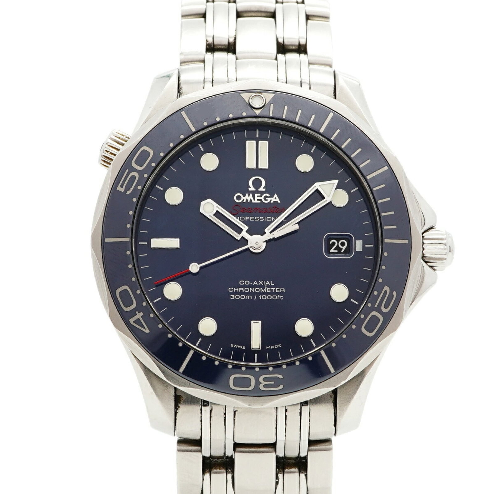 Omega Wristwatch: Omega Wristwatch Stainless steel band and navy dial make this Omega wristwatch a stylish accessory. With its 41mm case diameter, it's designed to fit comfortably on wrists up to 19cm in size. The